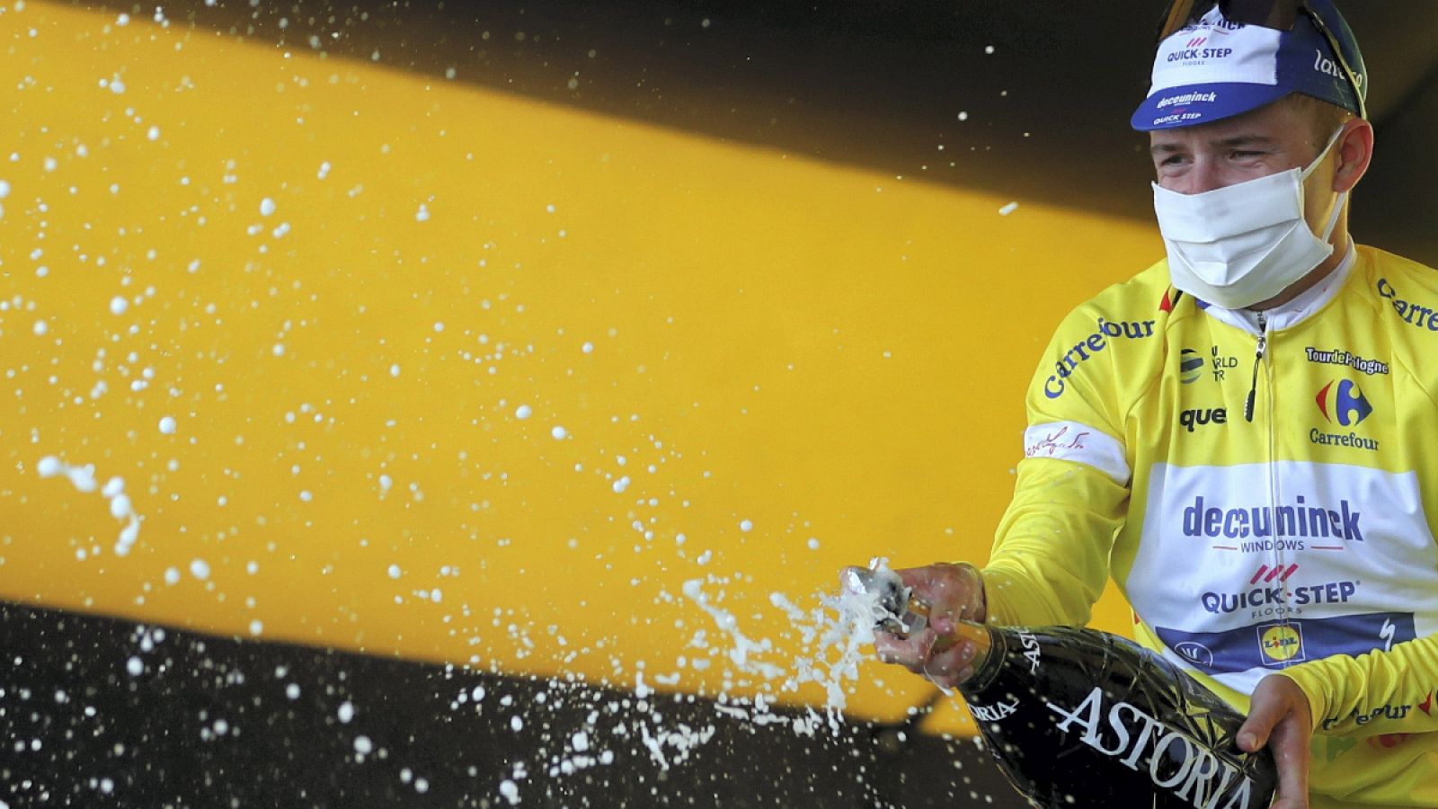 Imagen: Remco Evenepoel celebra la victoria