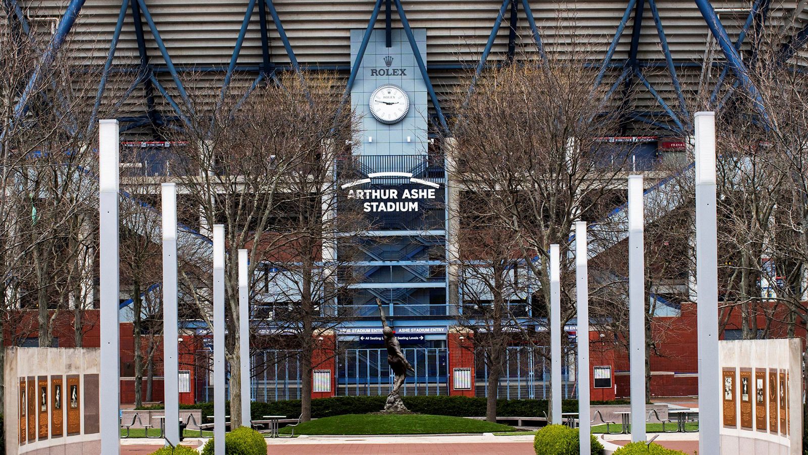 Fachada del Arthur Ashe Stadium, pista principal del US Open.