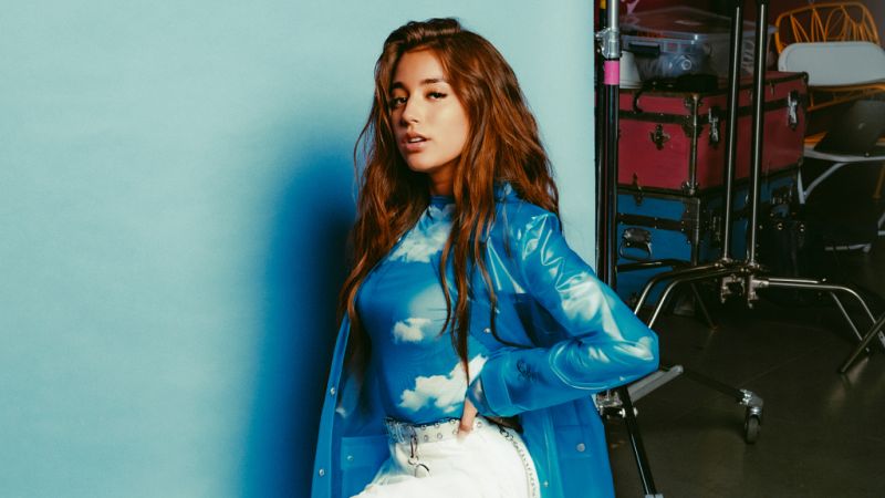 Alaina Castillo: "'Tonight' se ha convertido en mi himno antisocial"