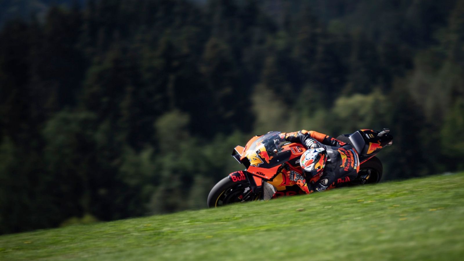 El piloto español de KTM, Pol Espargaró durante el GP de Estiria del Mundial de MotoGP.