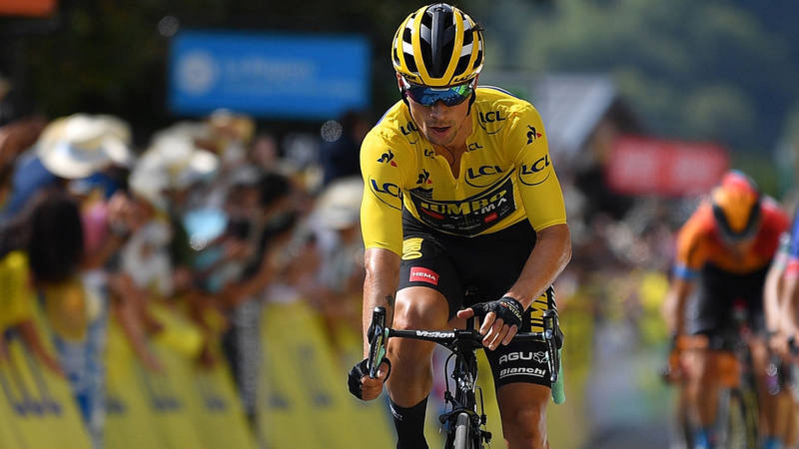 Imagen de Primoz Roglic en el pasado Criterium Dauphiné.