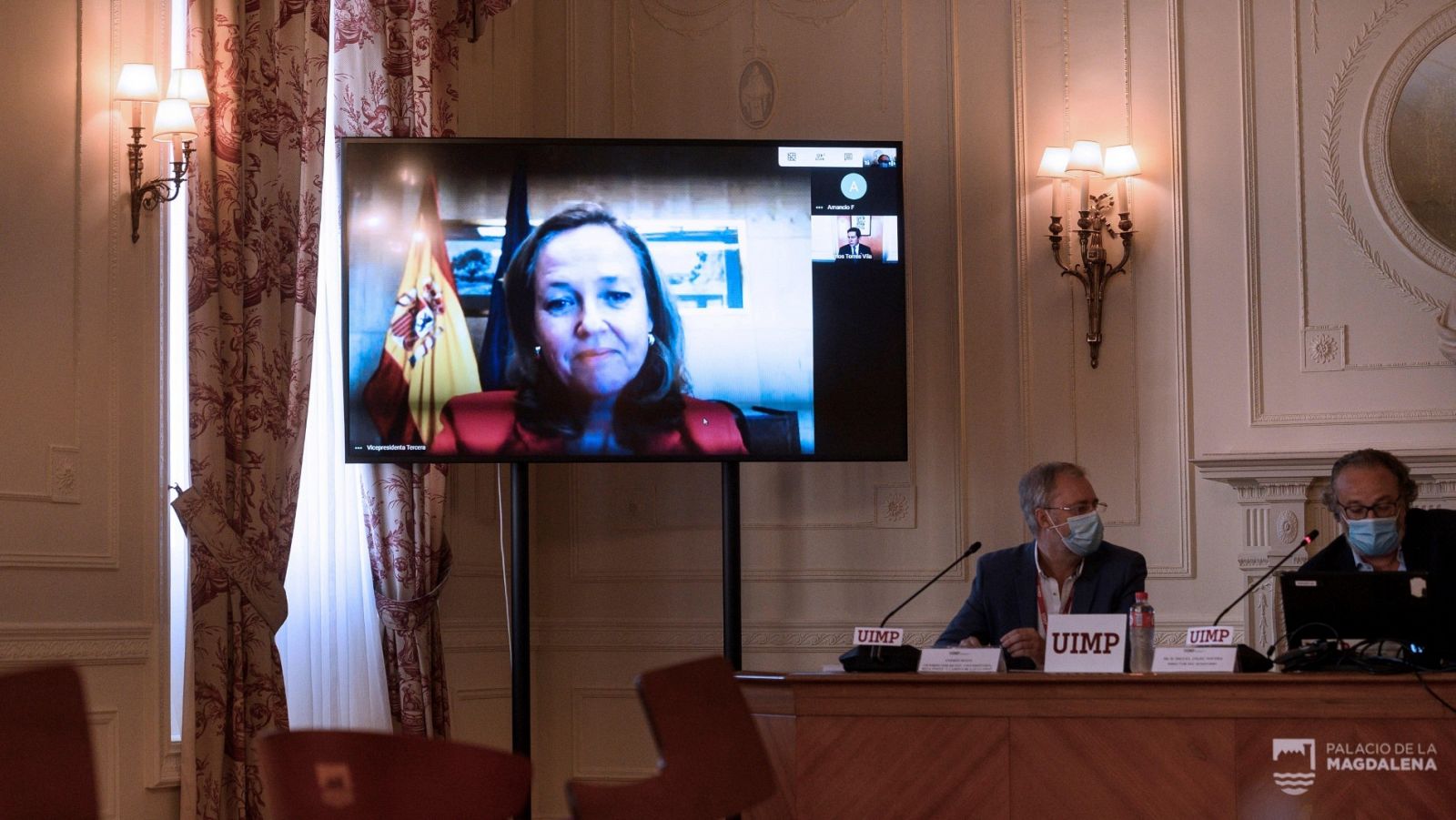 Calviño participa por videoconferencia en un curso de la UIMP