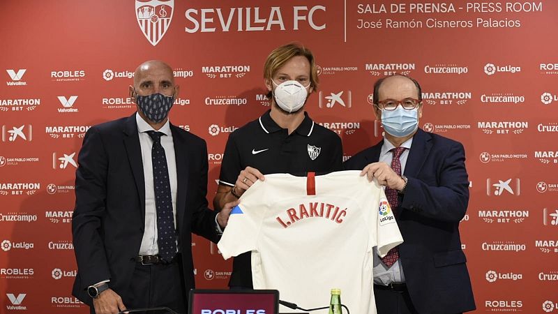 Rakitic en su presentación con el Sevilla