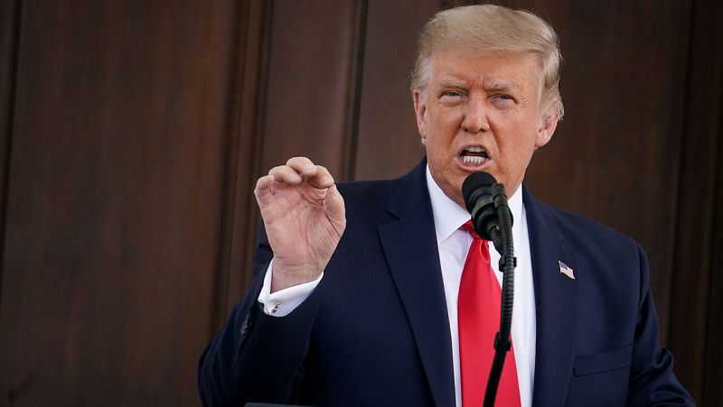 El presidente de Estados Unidos, Donald Trump, pronuncia un discurso el Día del Trabajo y responde a las preguntas de la prensa en el Pórtico Norte de la Casa Blanca en Washington, Estados Unidos.