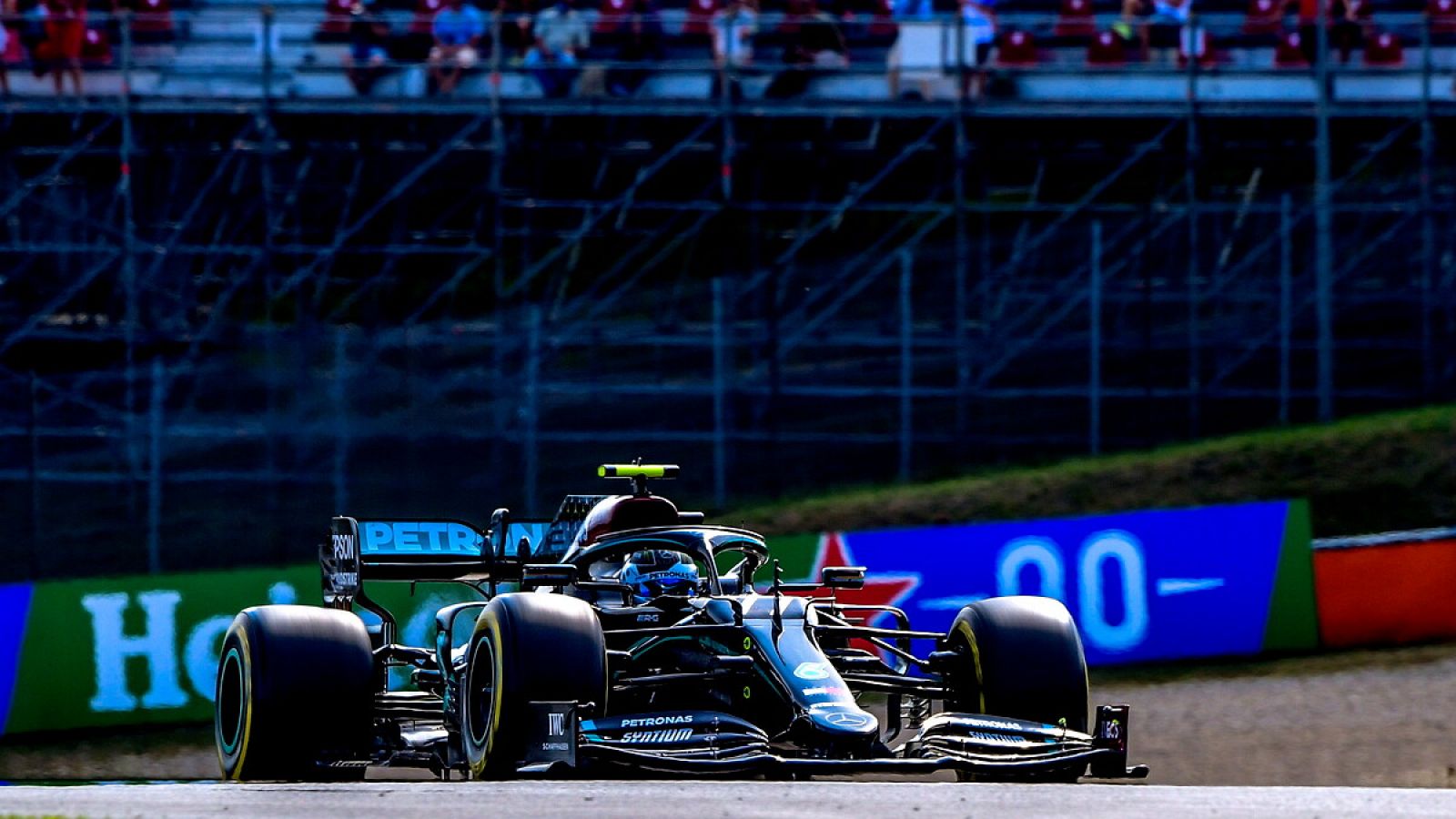 Imagen: Valteri Bottas (Mercedes), en los primeros entrenamientos libres en Mugello