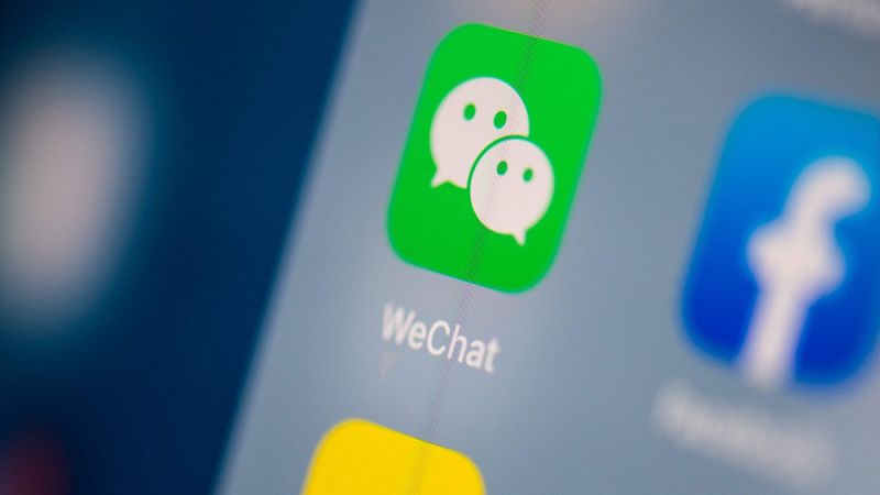 Icono de la aplicación china Wechat en un dispositivo móvil