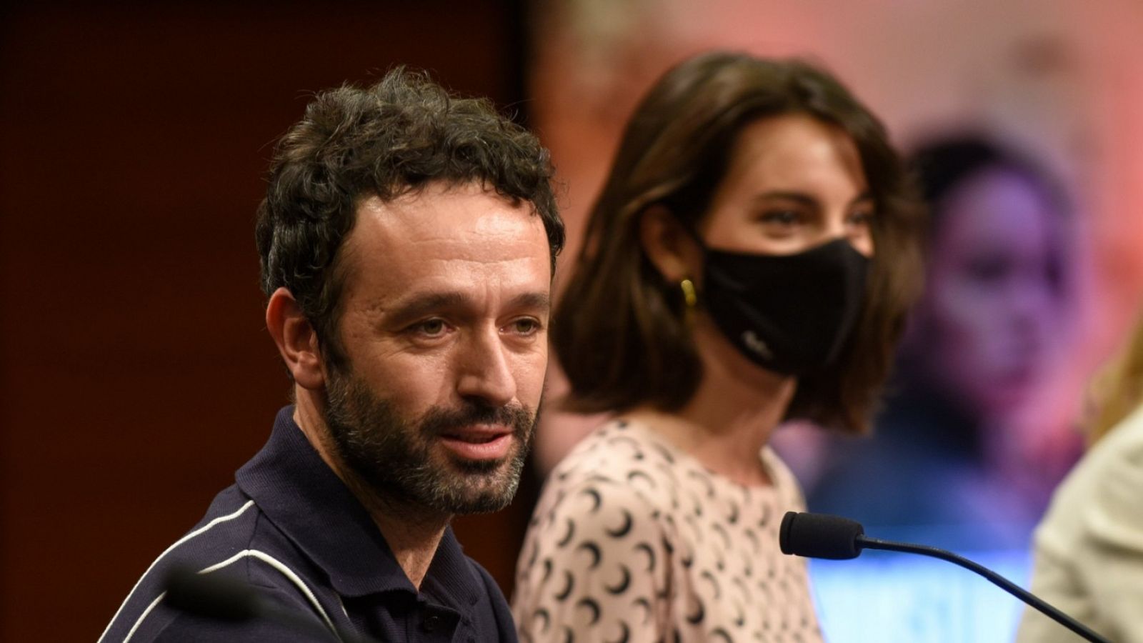 Rodrigo Sorogoyen y Vicky Luengo en la presentación de 'Antidisturbios'