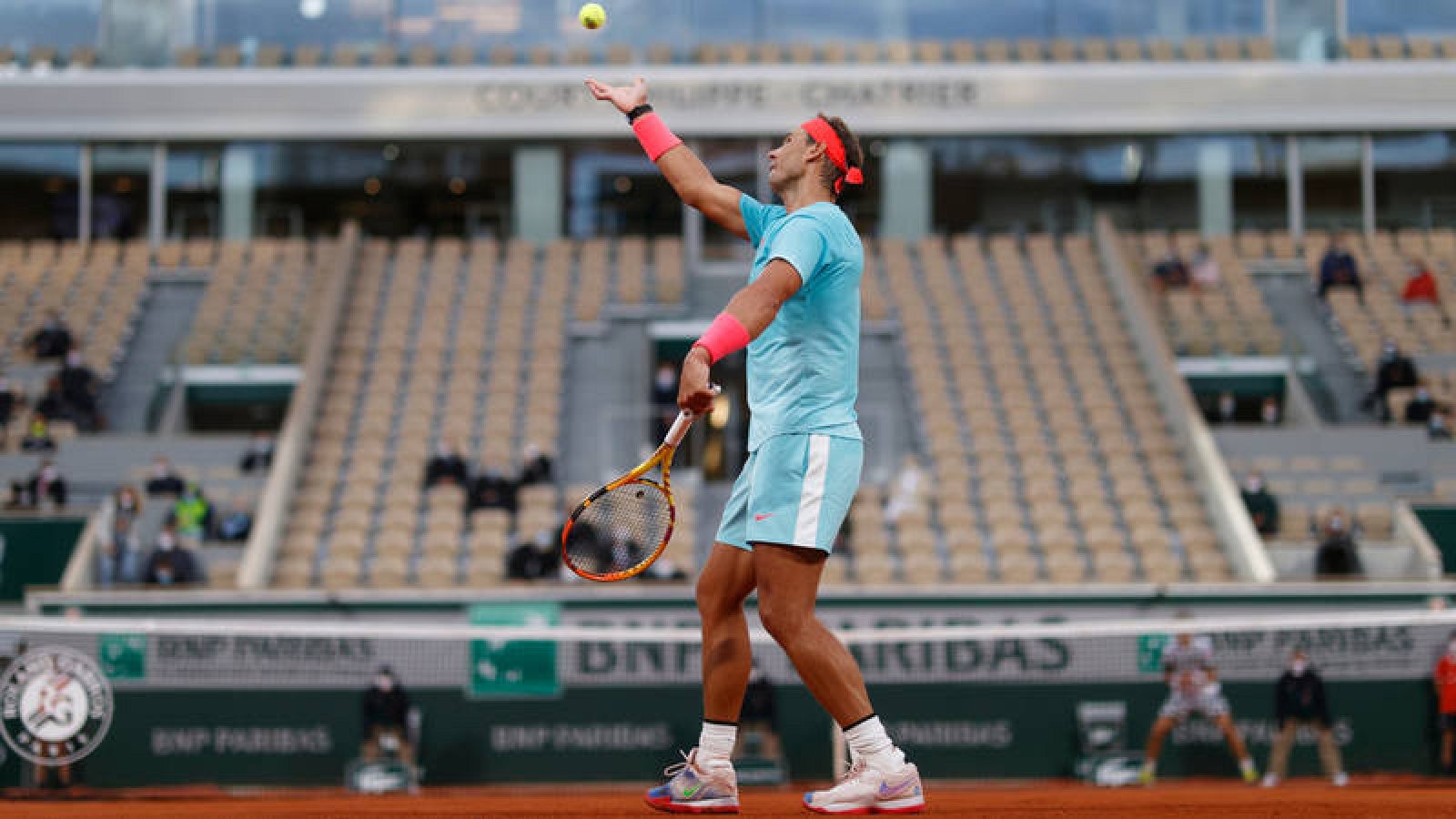 Nadal, en la pista central de Roland Garros 