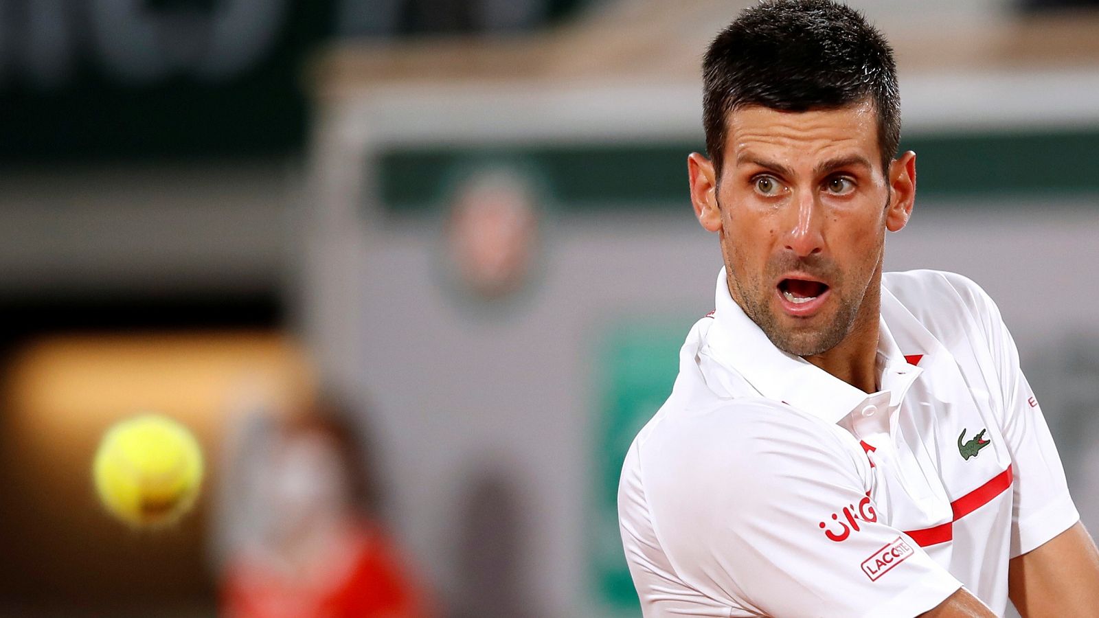 El tenista serbio Novak Djokovic durante su partido ante el sueco Mikael Ymer en Roland Garros.
