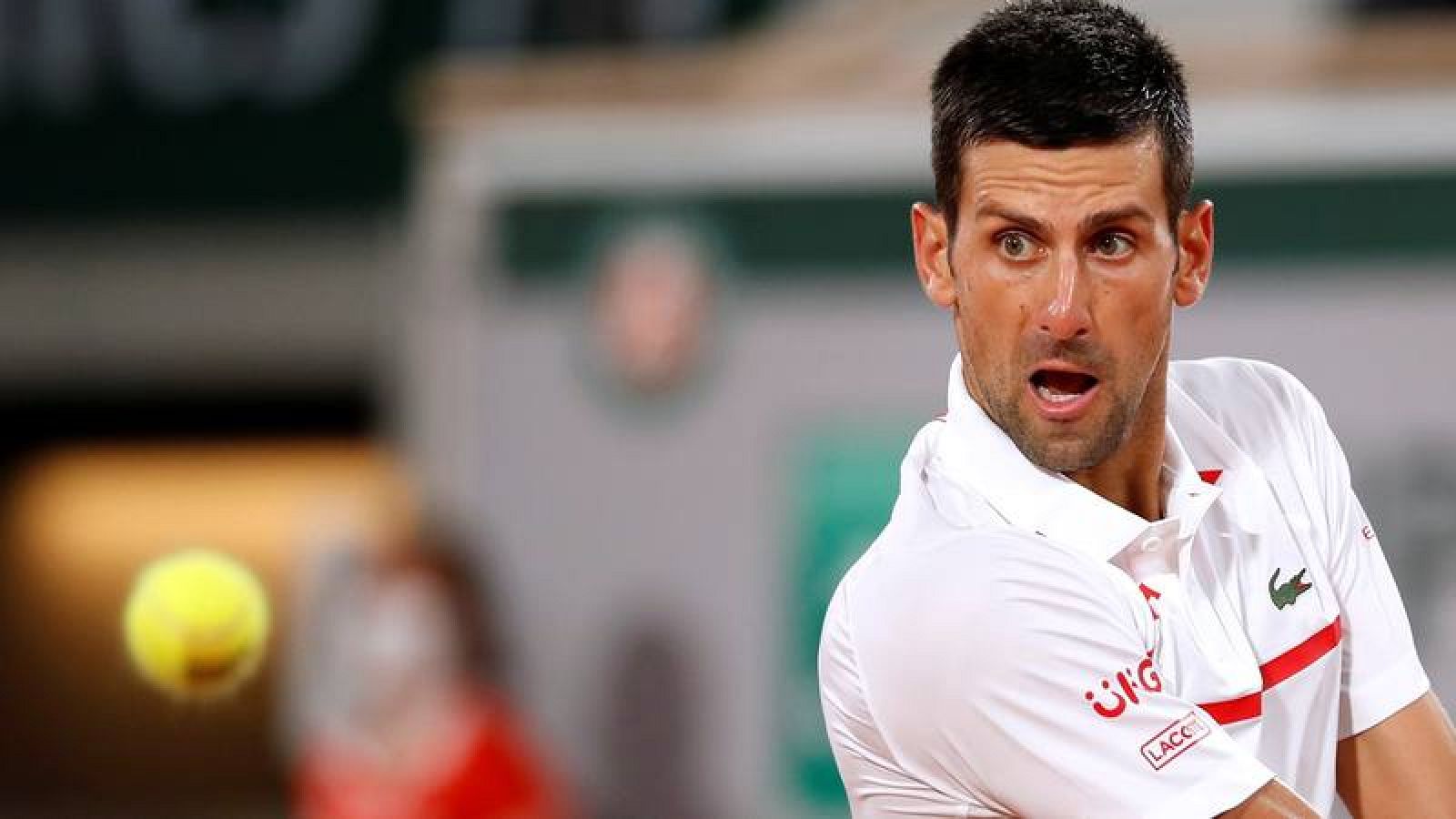 El tenista serbio Novak Djokovic durante su partido ante el sueco Mikael Ymer en Roland Garros.