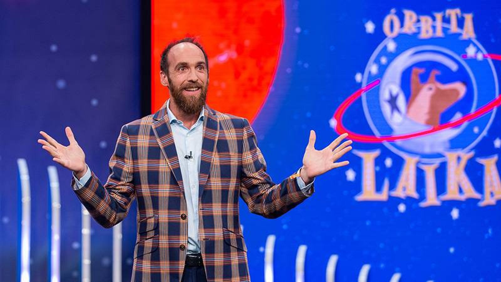  Eduardo Sáenz de Cabezón, presentador de 'Órbita Laika'