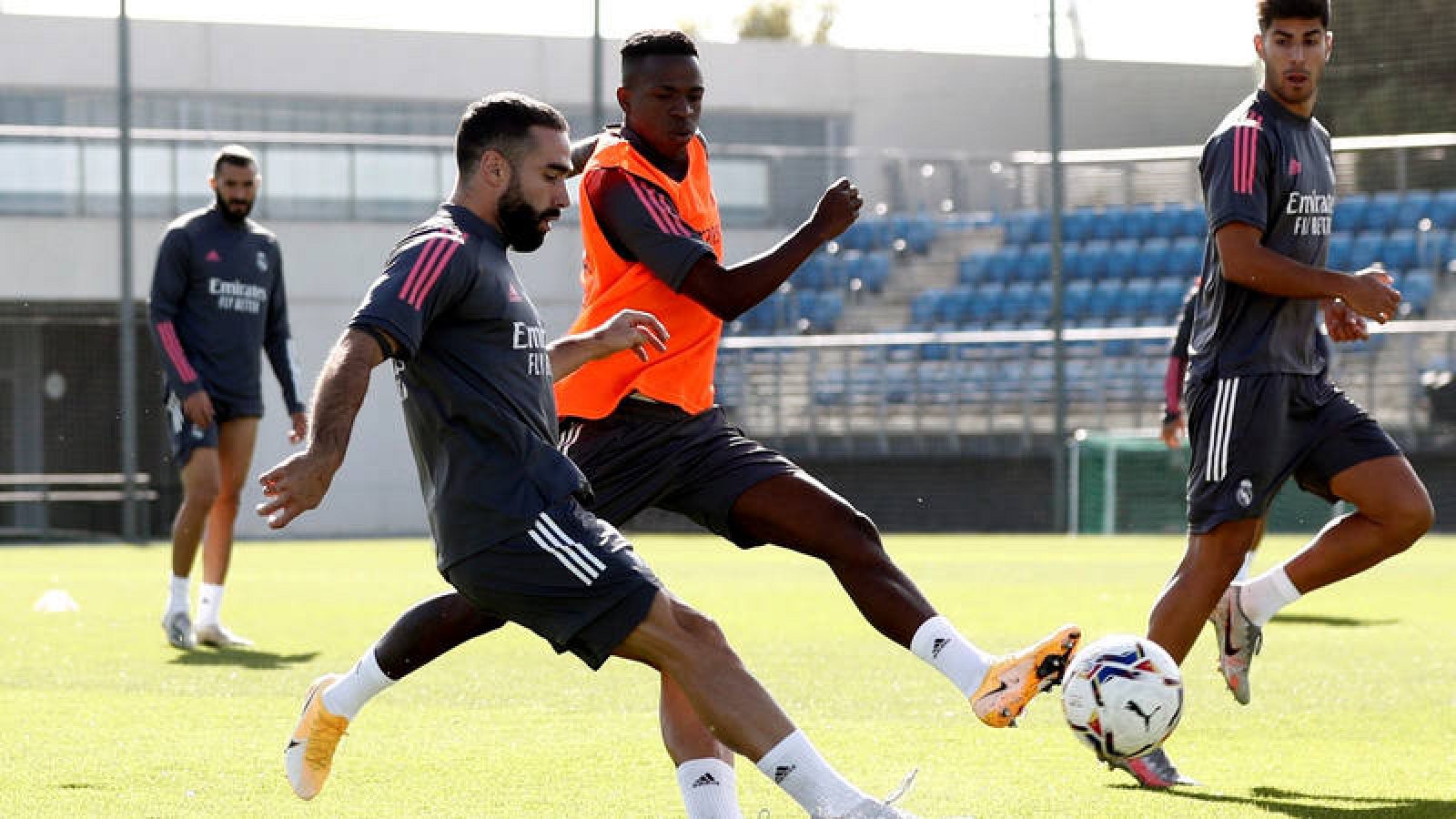 El lateral derecho del Real Madrid Dani Carvajal durante un entrenamiento del equipo en Valdebebas.