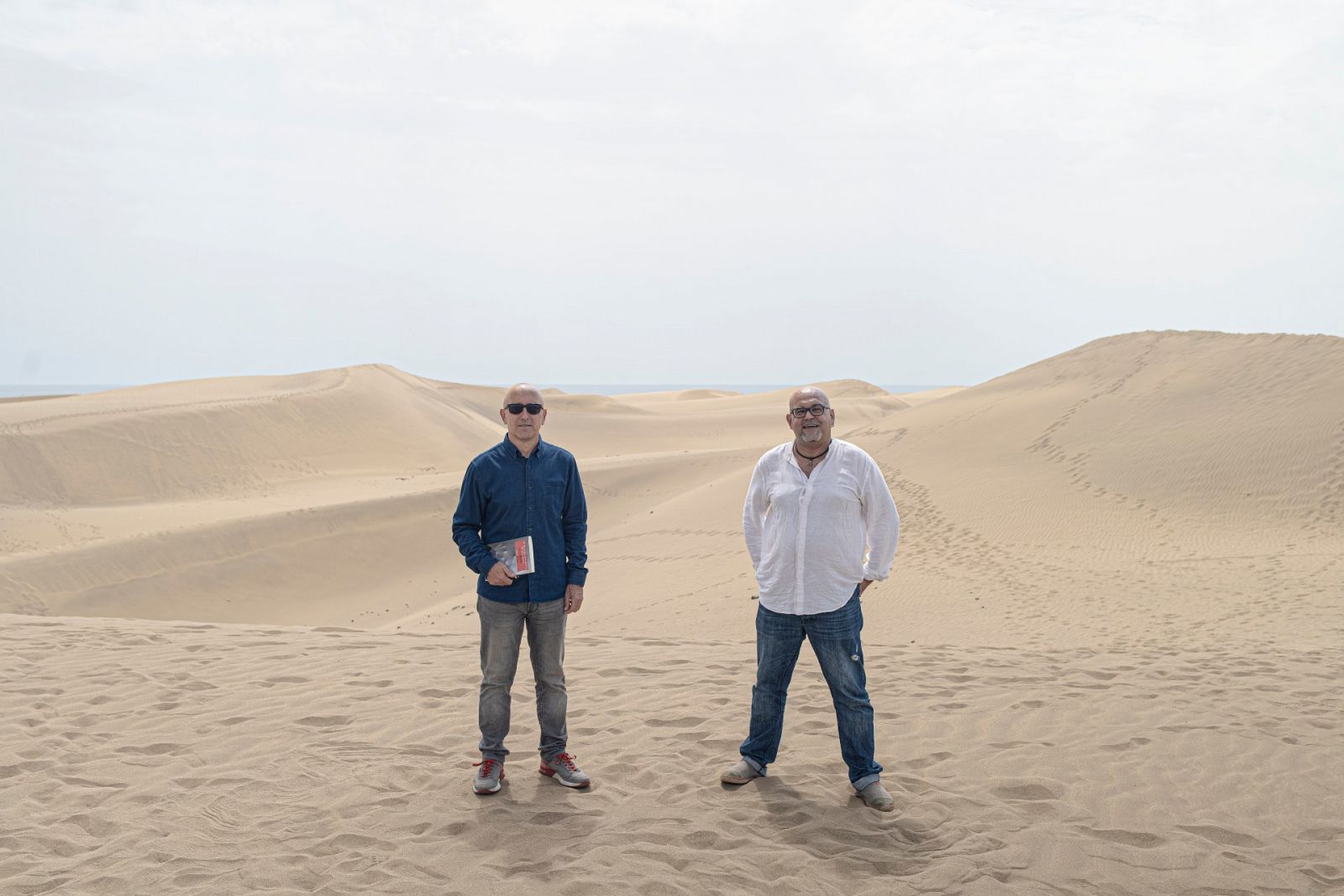 El espacio de libros de La 2, viaja a Gran Canaria para entrevistar al escritor Alexis Ravelo.