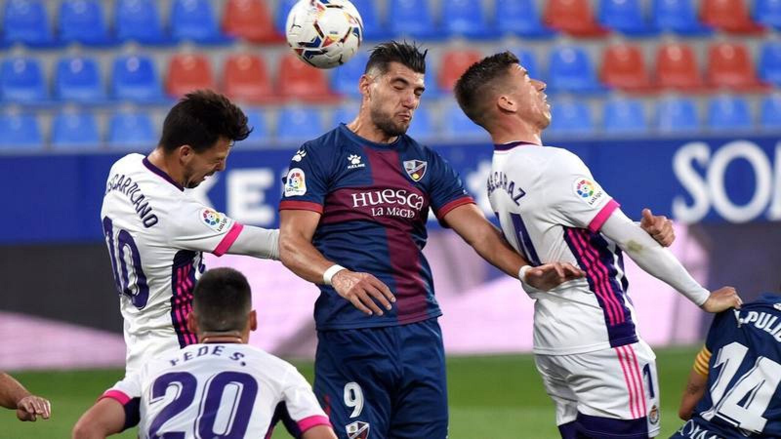 Imagen del Huesca - Valladolid jugado este domingo.