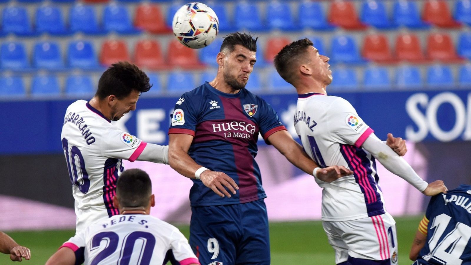 Imagen del partido de Liga entre Huesca y Valladolid.