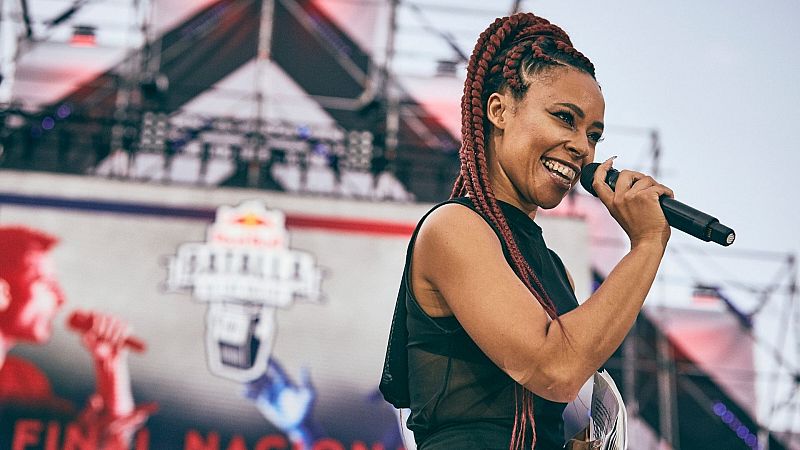 Queen Mary, host de Red Bull Batalla de los Gallos