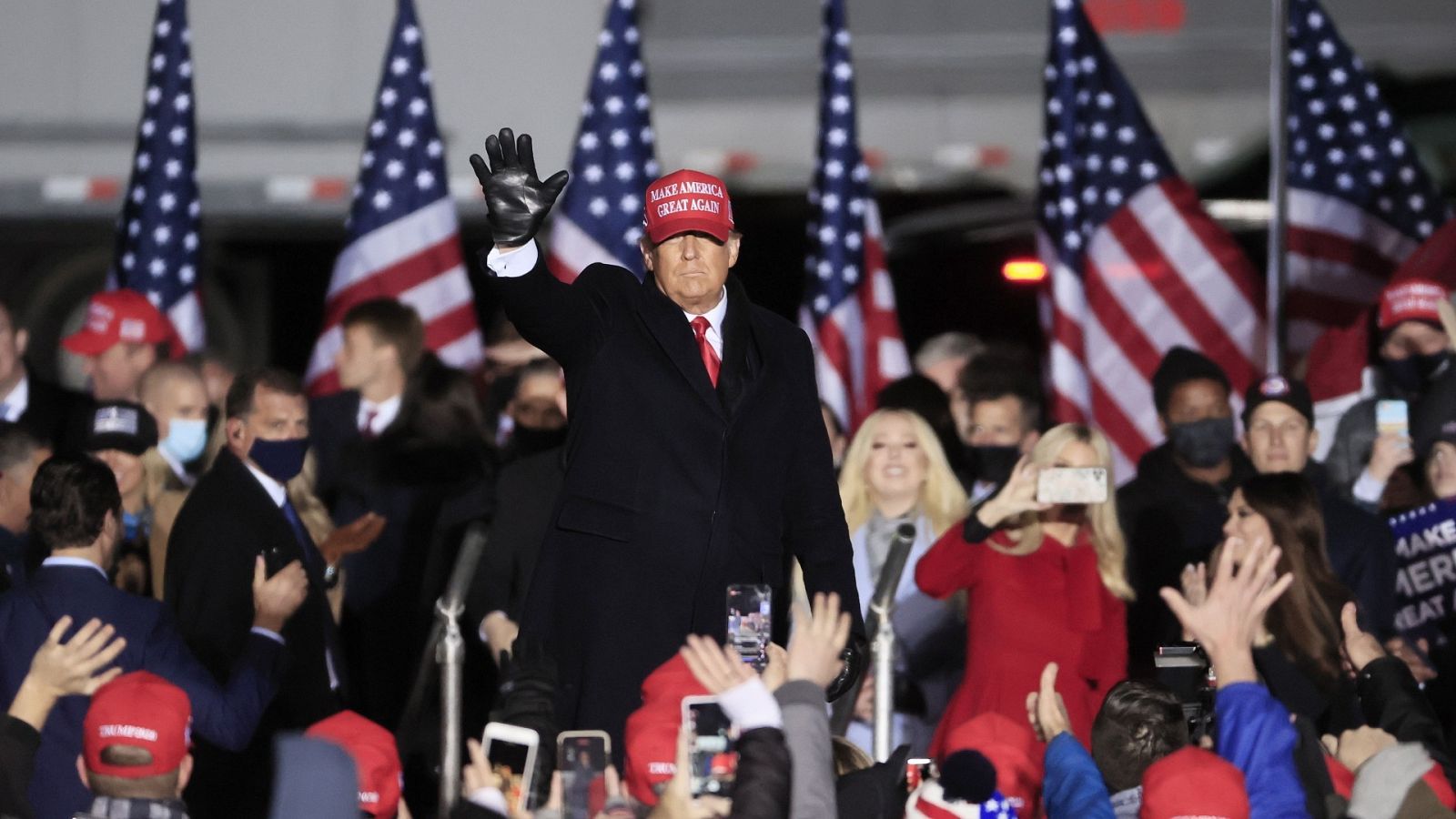  Trump: "Mañana vamos a hacer historia de nuevo"