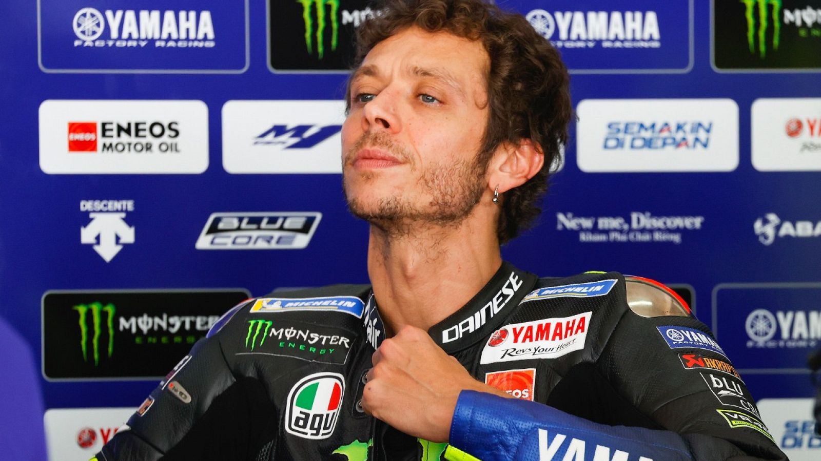 Imagen del piloto de Yamaha Valentino Rossi durante unos entrenamientos del Mundial de MotoGP.