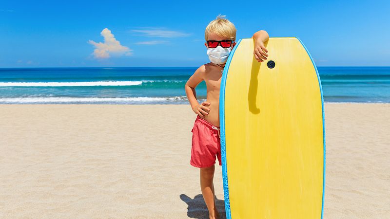 El trabajo científico concluye que la temperatura y la humedad no juegan un papel significativo en la propagación del virus.