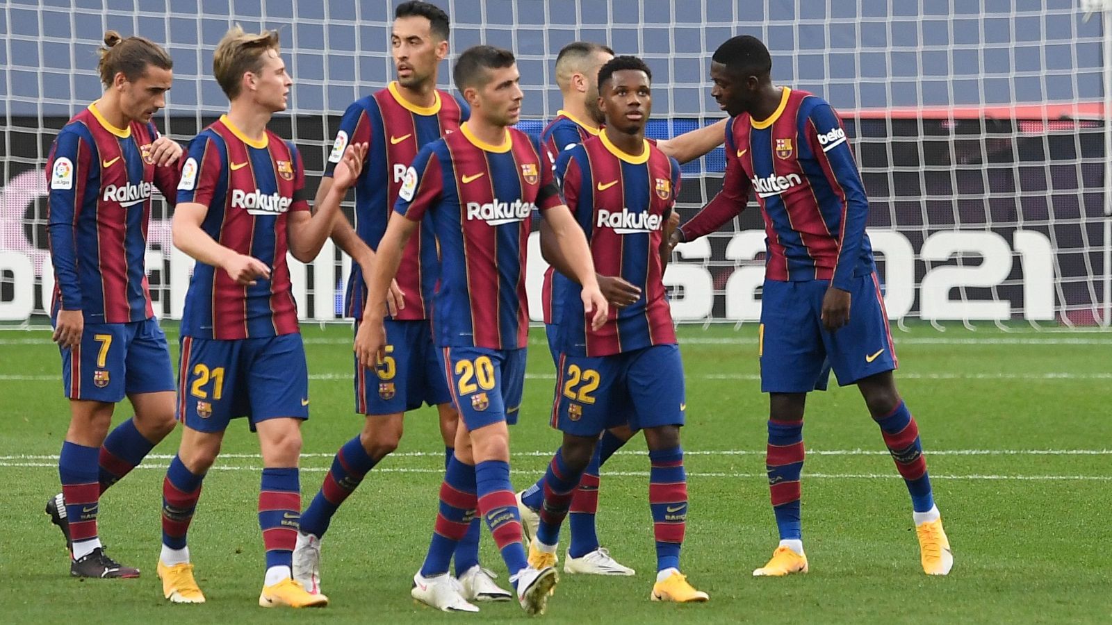 Los jugadores del Barça celebran un gol durante el último partido de Liga