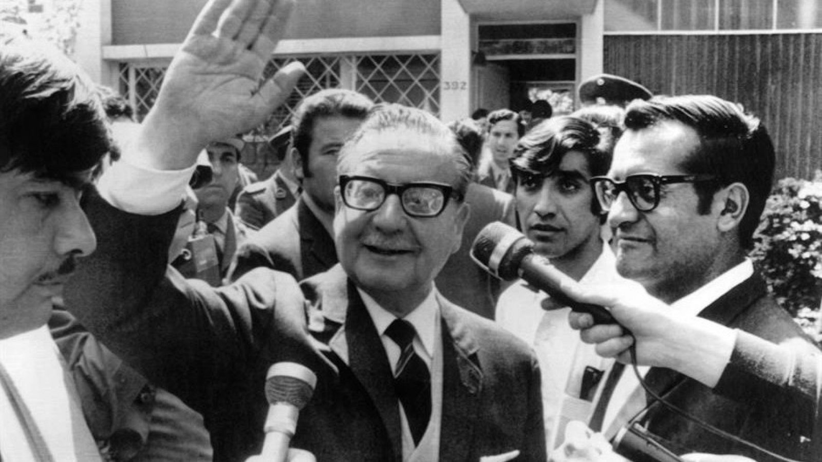 Salvador Allende tras ser confirmado oficialmente su cargo (1970)