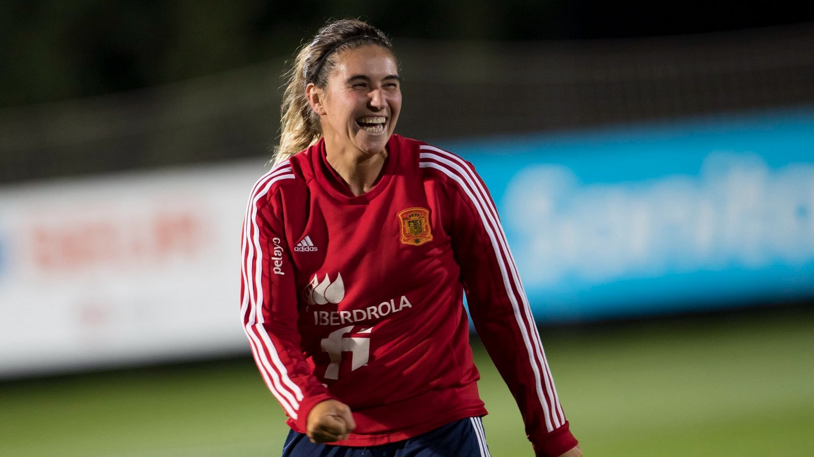 Mariona Caldentey durante un entrenamiento de la selección española.