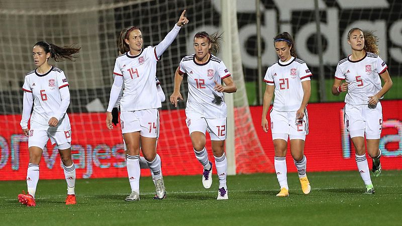 Las jugadoras de la selección en su partido ante Moldavia.