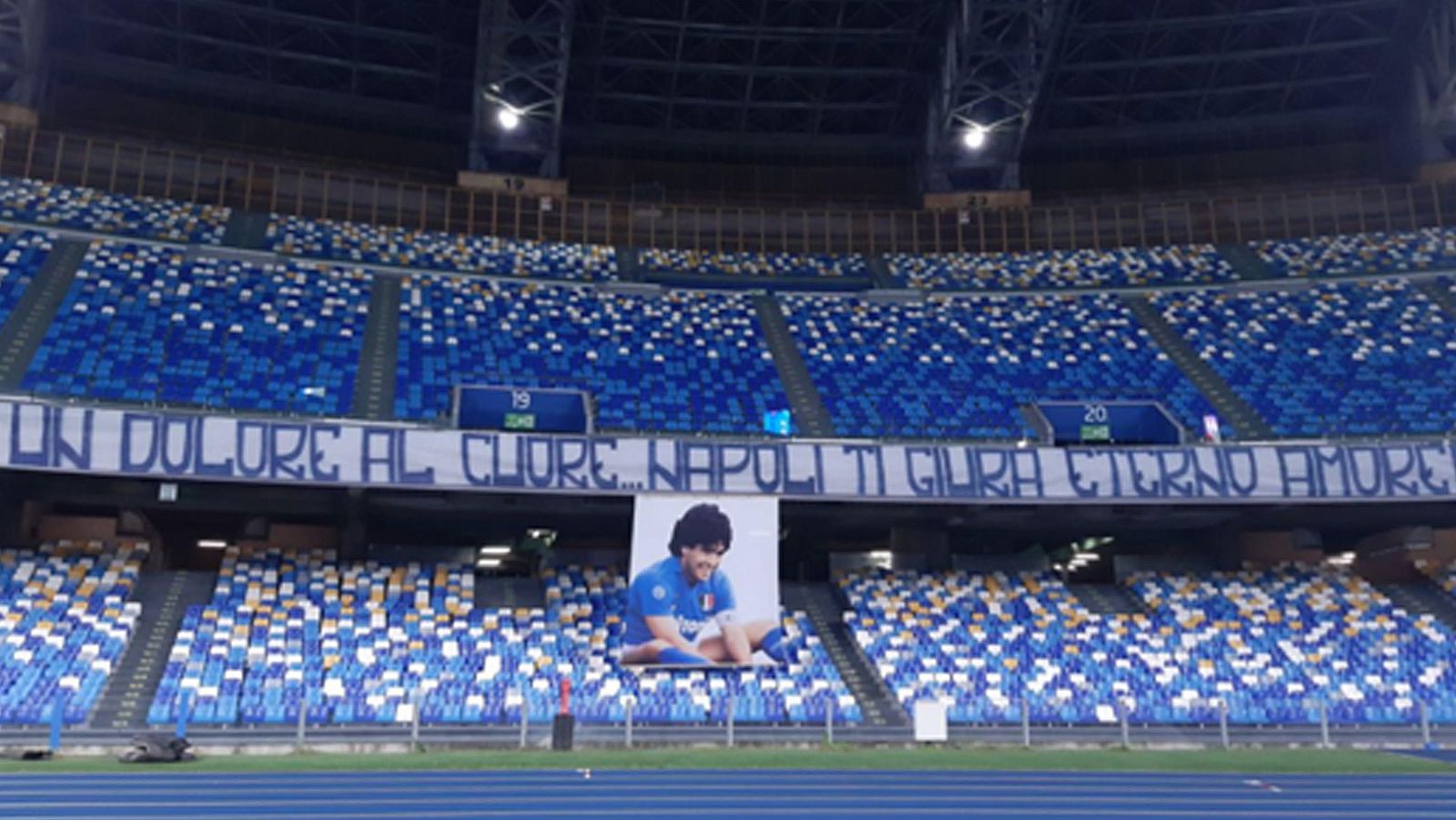 El estadio San Paolo ya se llama Diego Maradona.