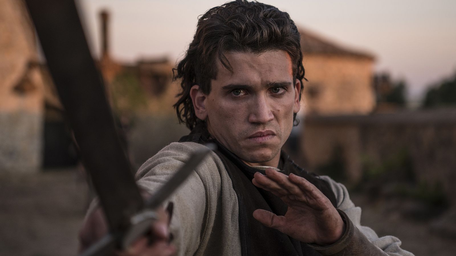 Jaime Lorente es Rodrigo Díaz de Vivar en 'El Cid'