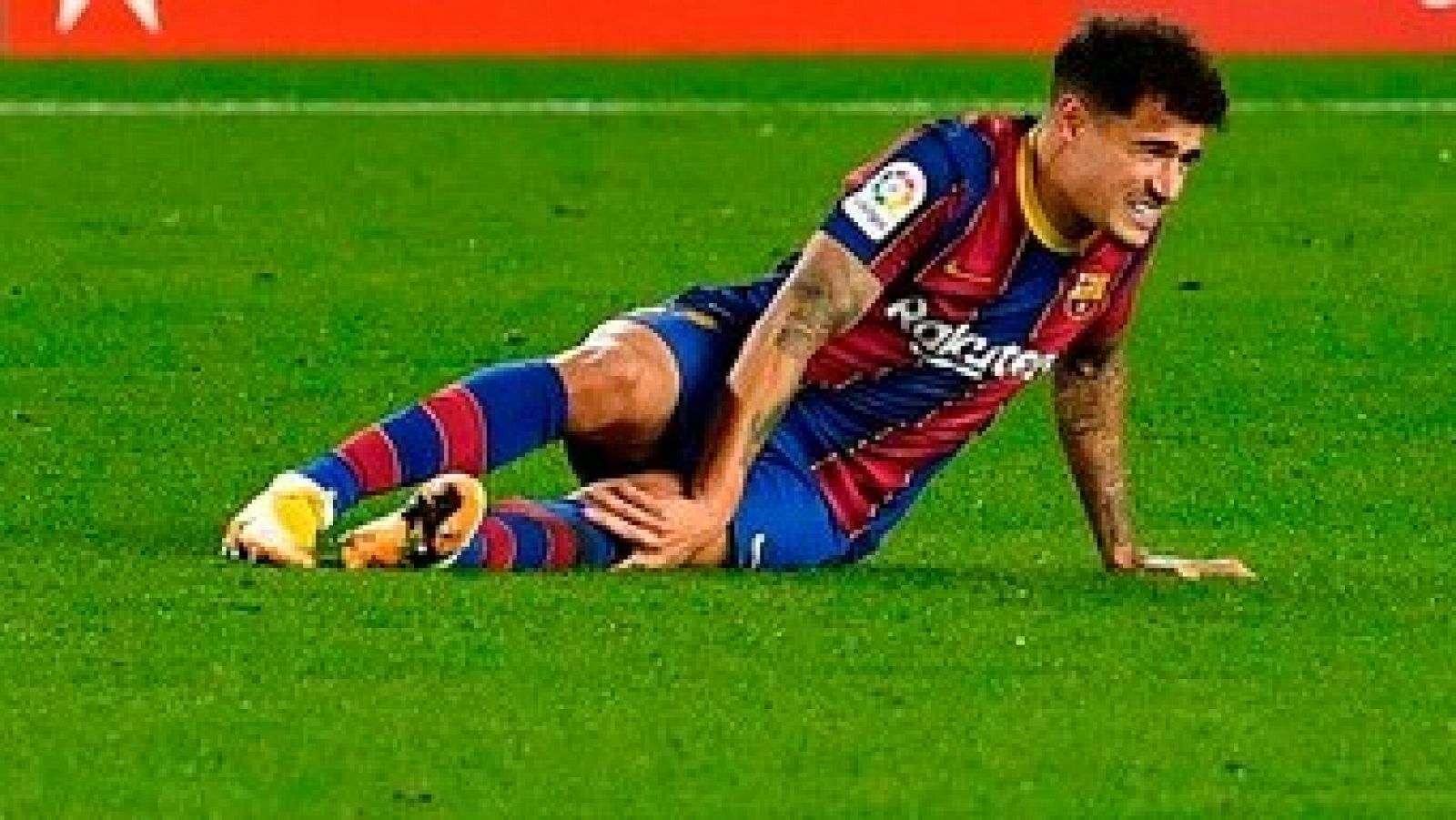 Coutinho sufre una lesión en el menisco externo de la rodilla izquierda.