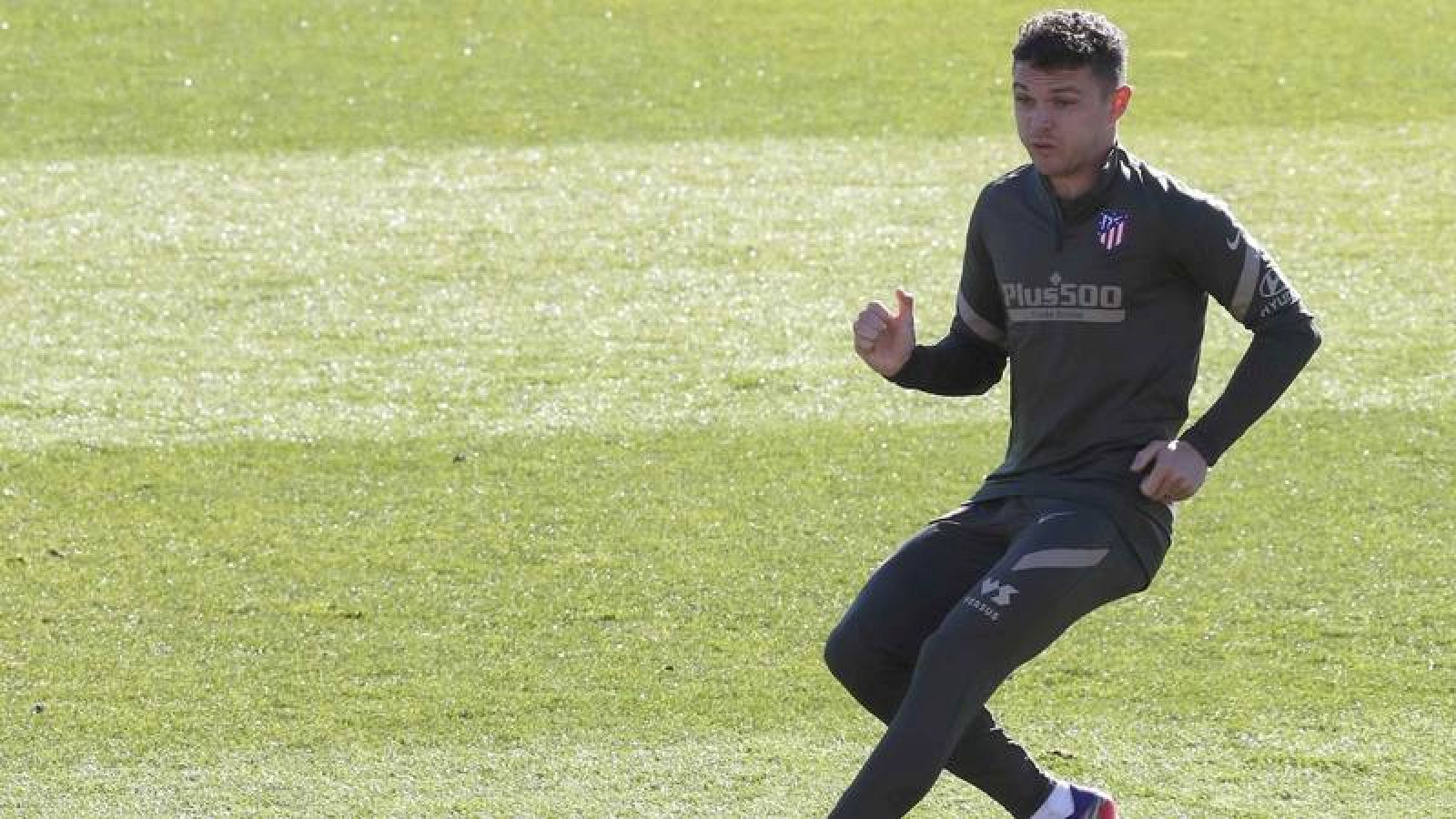 Kieran Trippier, en un entrenamiento del Atlético.