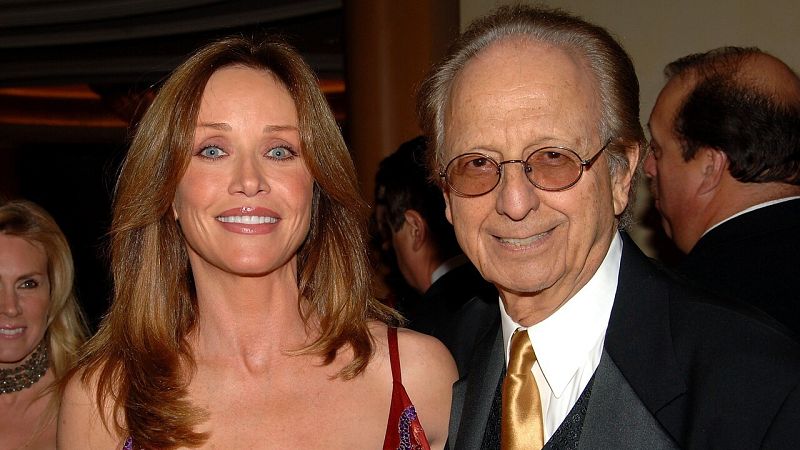 La actriz Tyana Roberts junto con el agente Norby Walters en una imagen de archivo