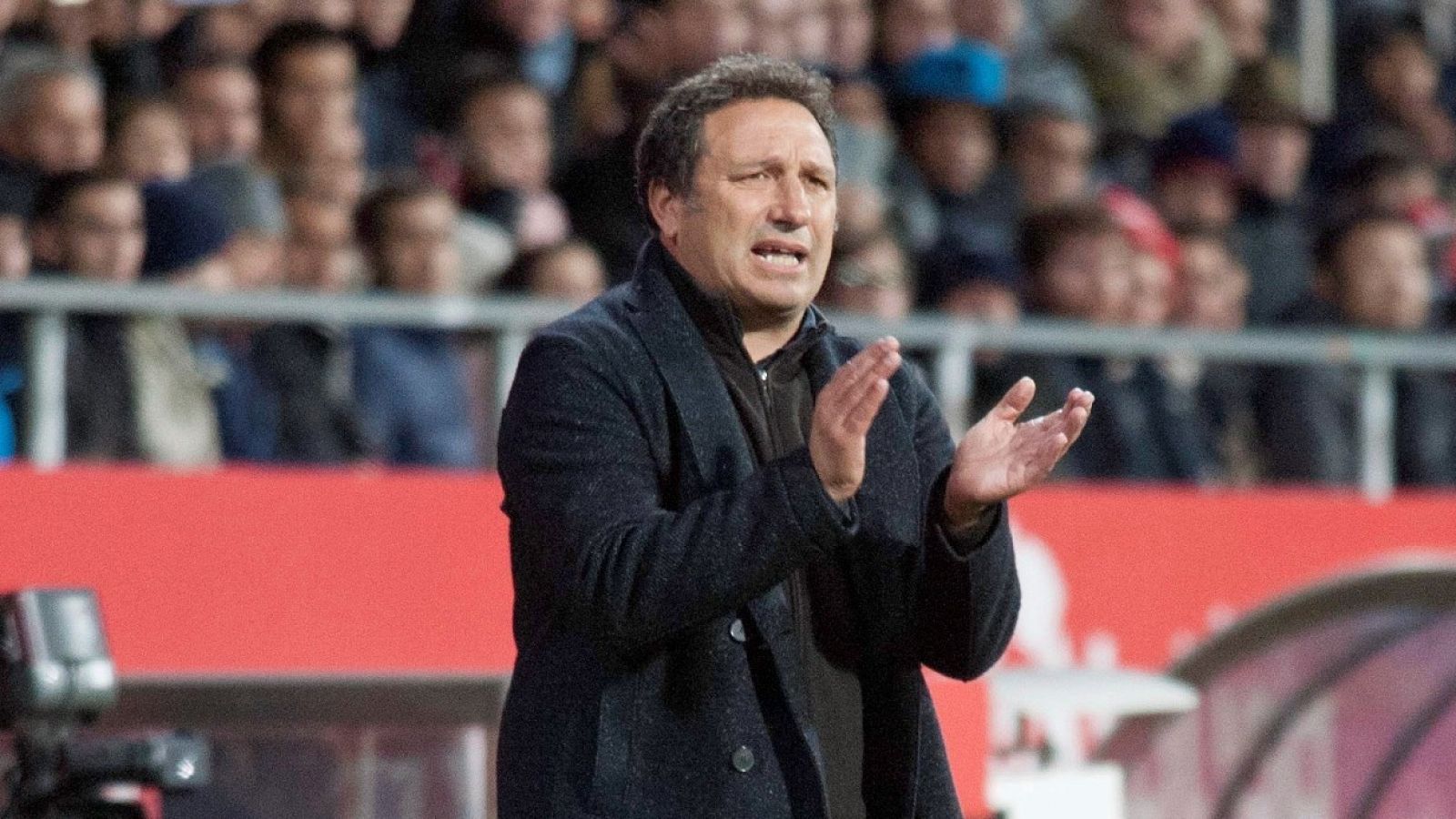  El entrenador Eusebio Sacristán durante un partido