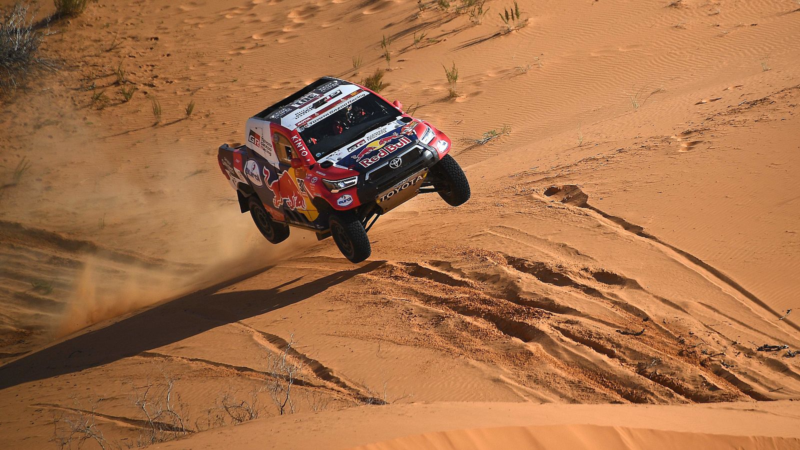 Nasser Al-Attiyah se lleva la octava etapa.