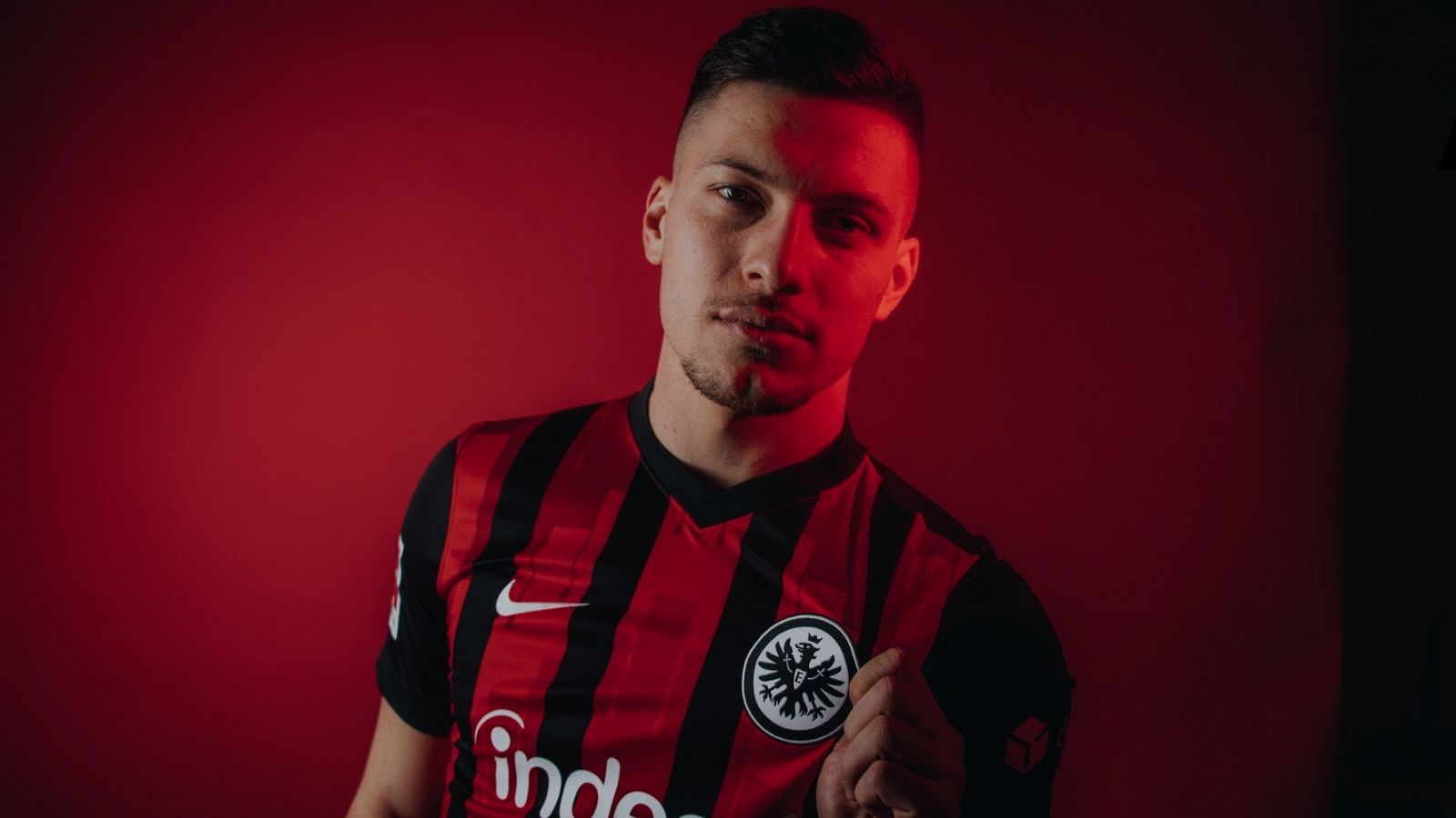 Jovic vuelve al Eintracht de Frankfurt