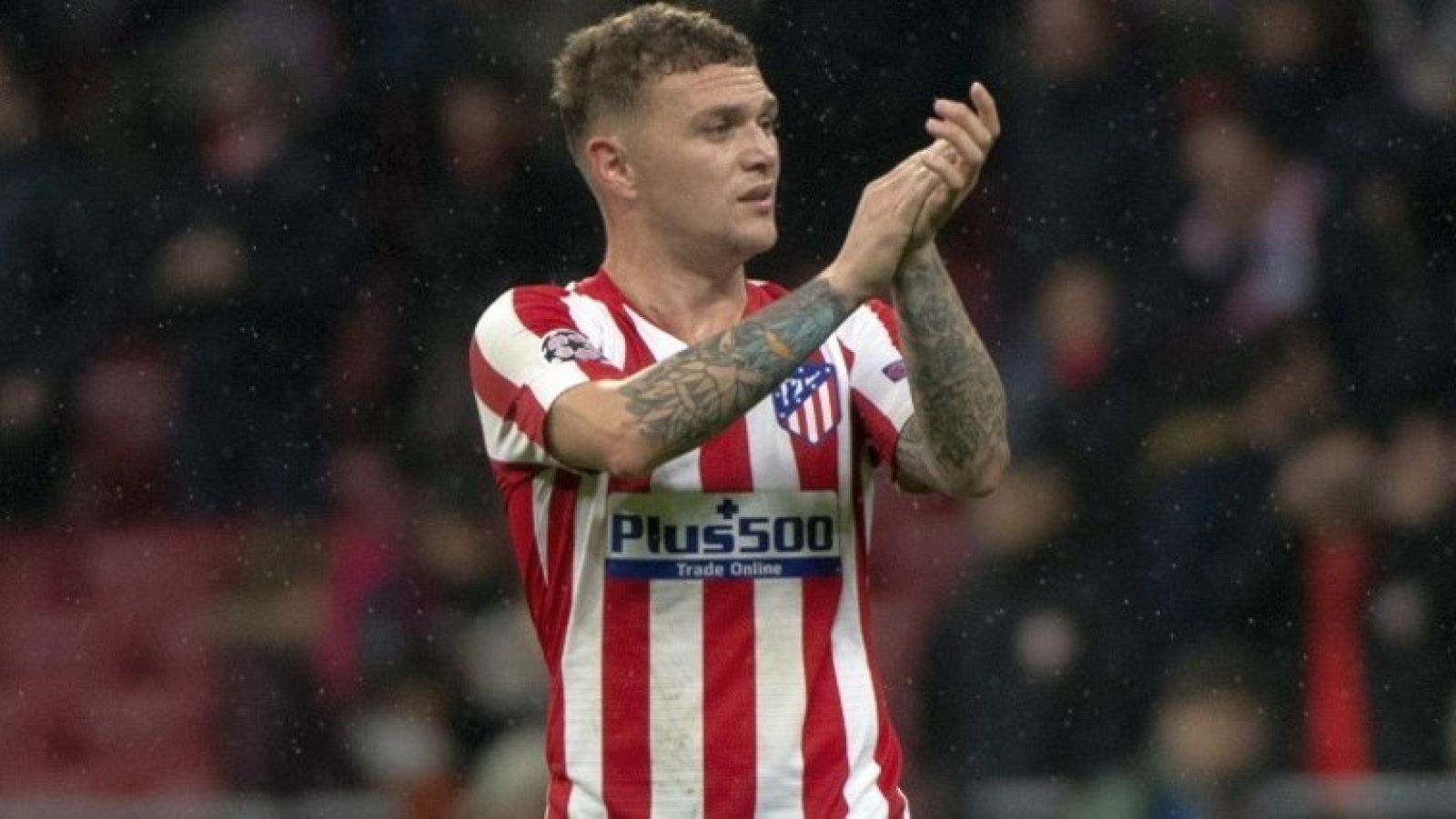 Trippier durante un partido del Atlético.