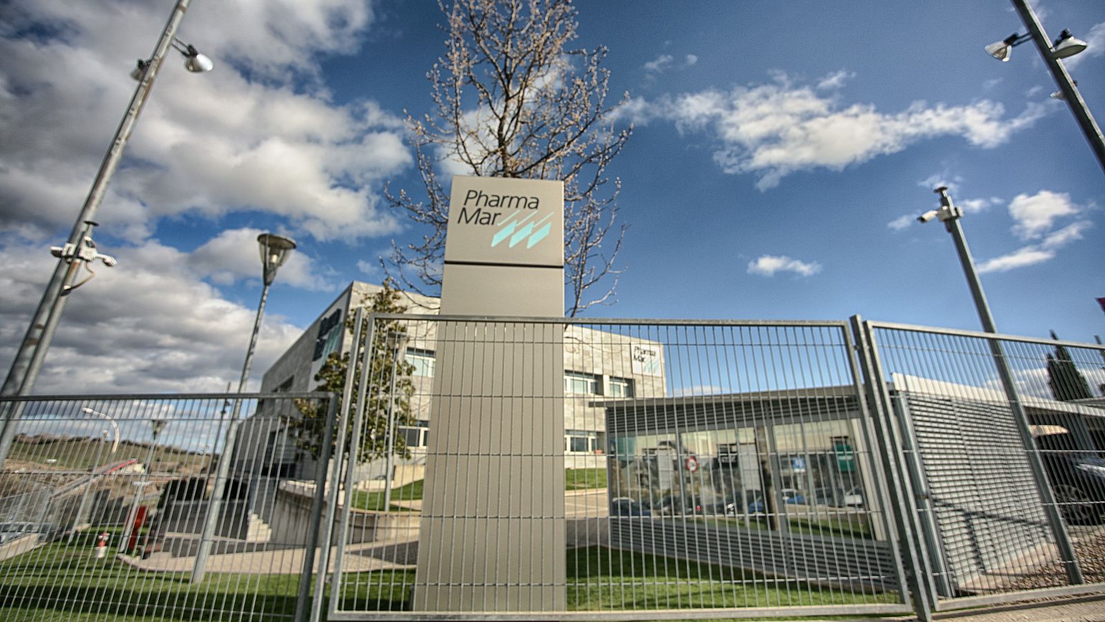 Entrada a la sede de PharmaMar, en Colmenar Viejo (Madrid).