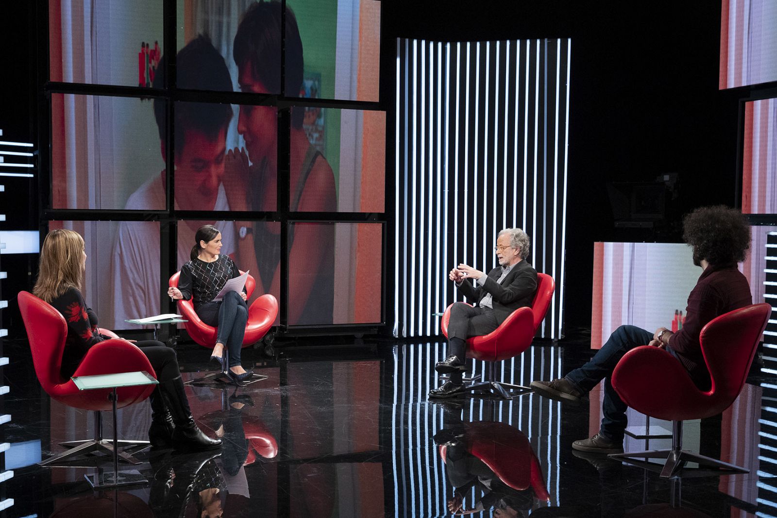 Coloquio sobre el cine de Colomo, con el propio Colomo, María Lara y Luis E Parés