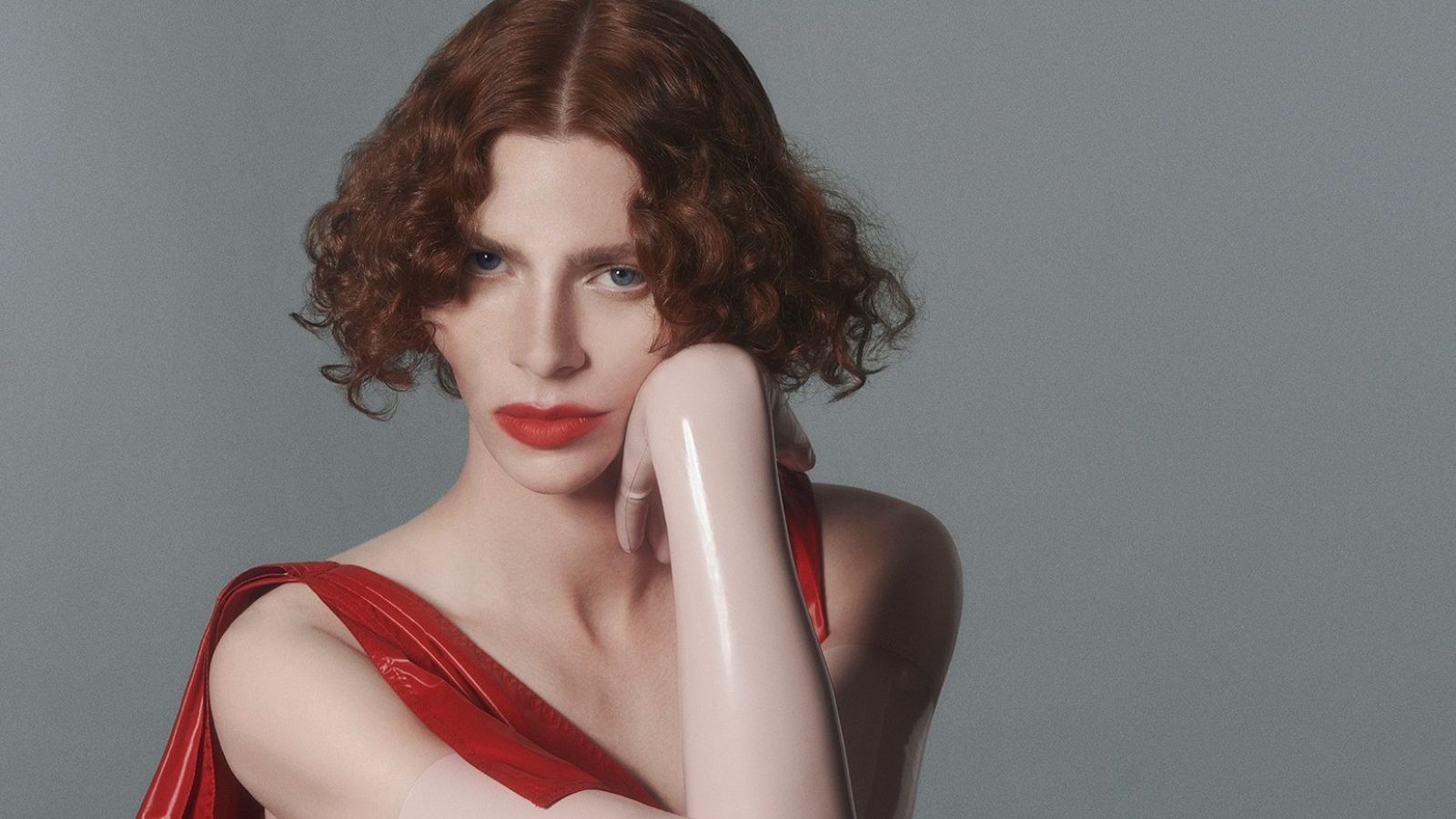 Muere la artista SOPHIE a los 34 años de edad