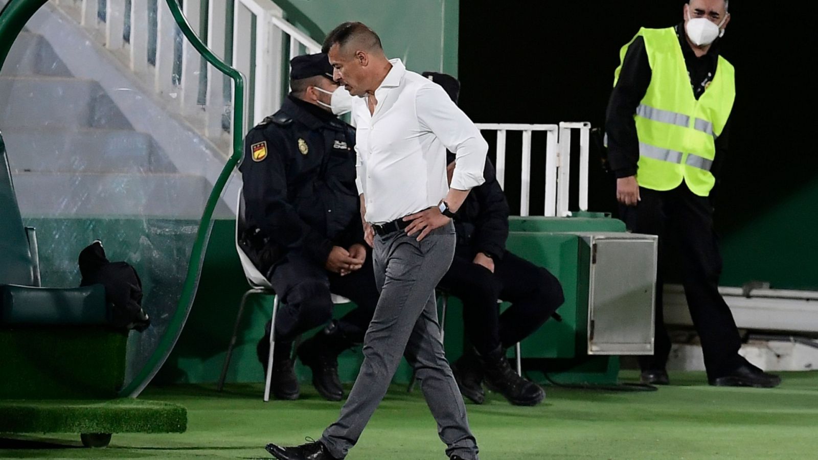 Imagen de archivo del 6 de febrero de 2021 del técnico argentino Jorge Almirón durante un partido del Elche frente al Villarreal.