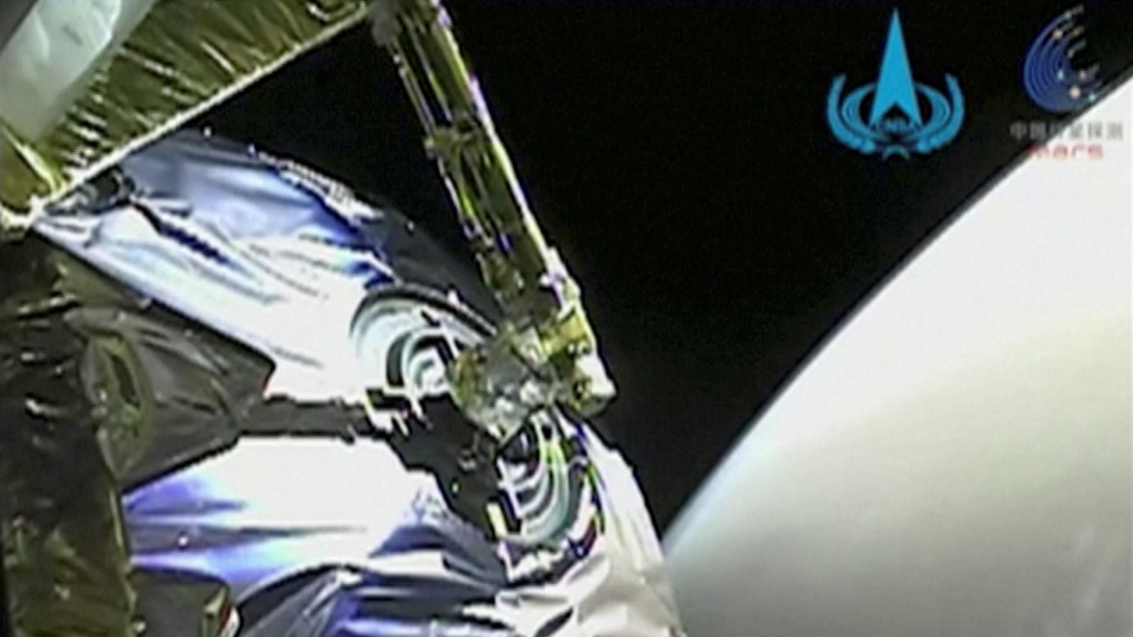 Una imagen sacada de los vídeos realizados en el momento que la  sonda china Tianwen-1 entró en la órbita de Marte.