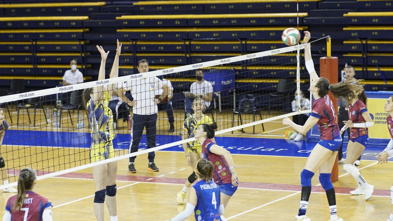 Este próximo fin de semana se disputa la Copa de la Reina de voleibol.