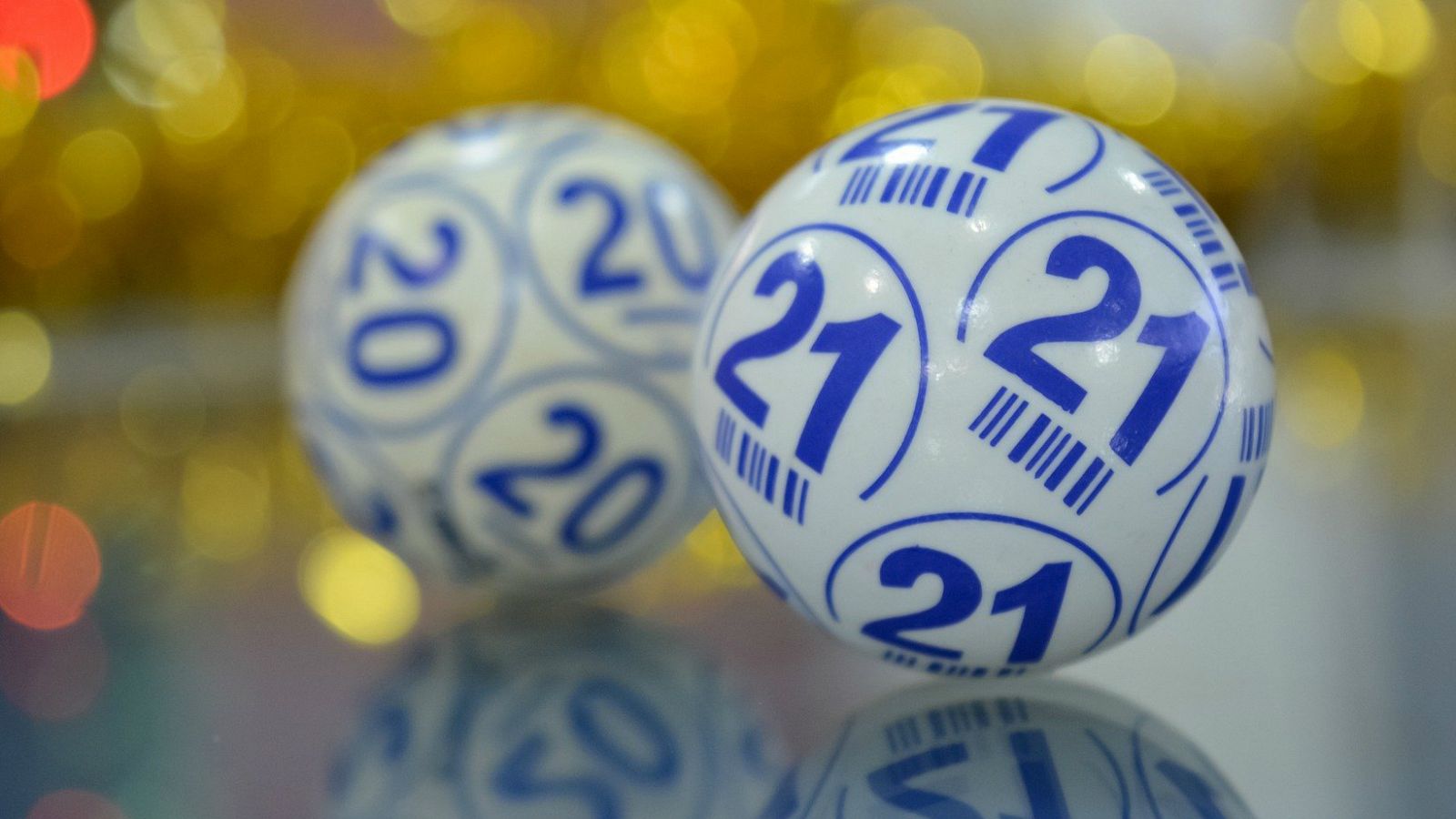 Bolas con números para el sorteo de la Lotería