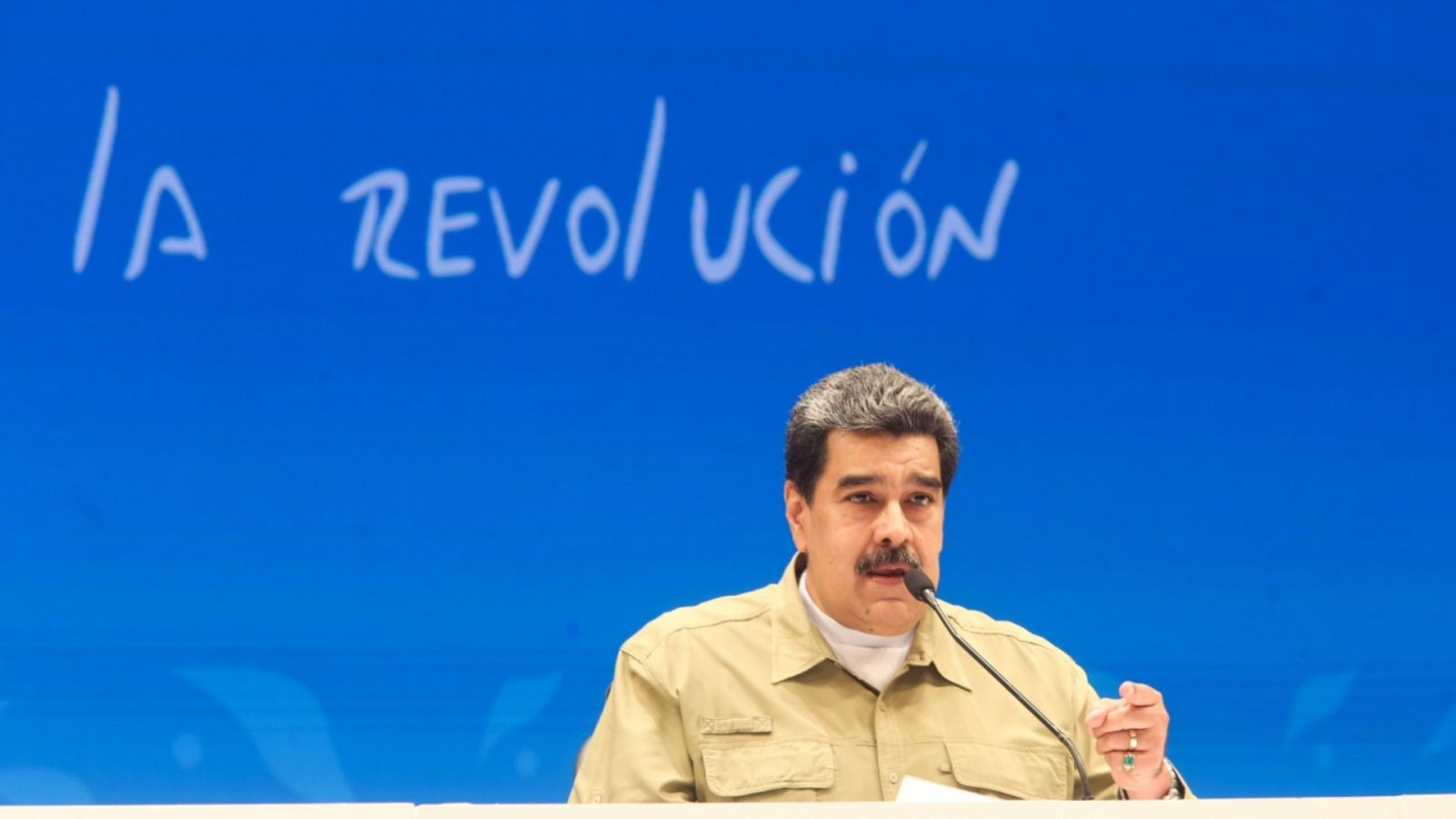 El presidente de Venezuela, Nicolás Maduro, hablando durante el Congreso Bicentenario de los Pueblos el sábado 27 de febrero de 2021, en Caracas.