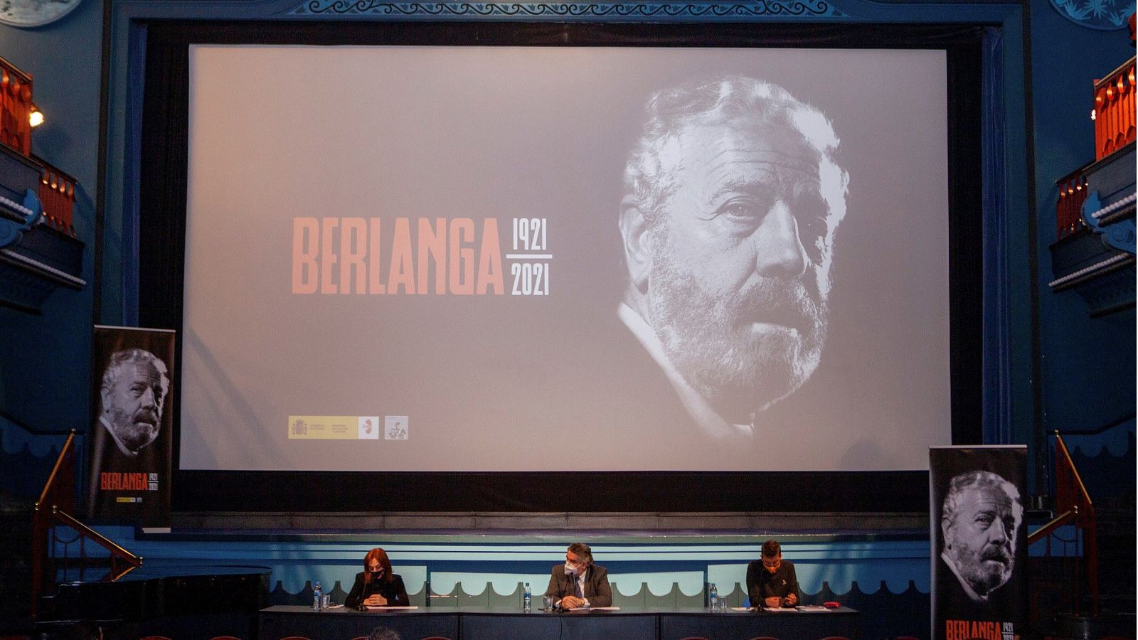 José Manuel Rodríguez Uribes durante la presentación del año Berlanga en la sala del cine Doré.