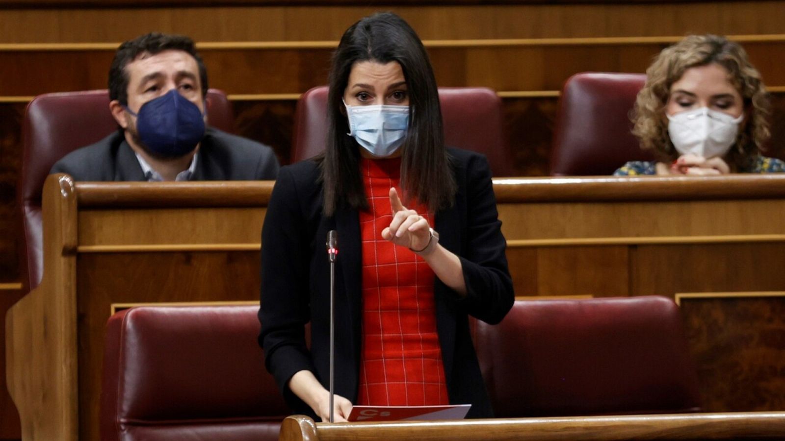 La líder de Ciudadanos, Inés Arrimadas, interviene en la sesión de control en el Congreso de los Diputados. EFE/ Chema Moya