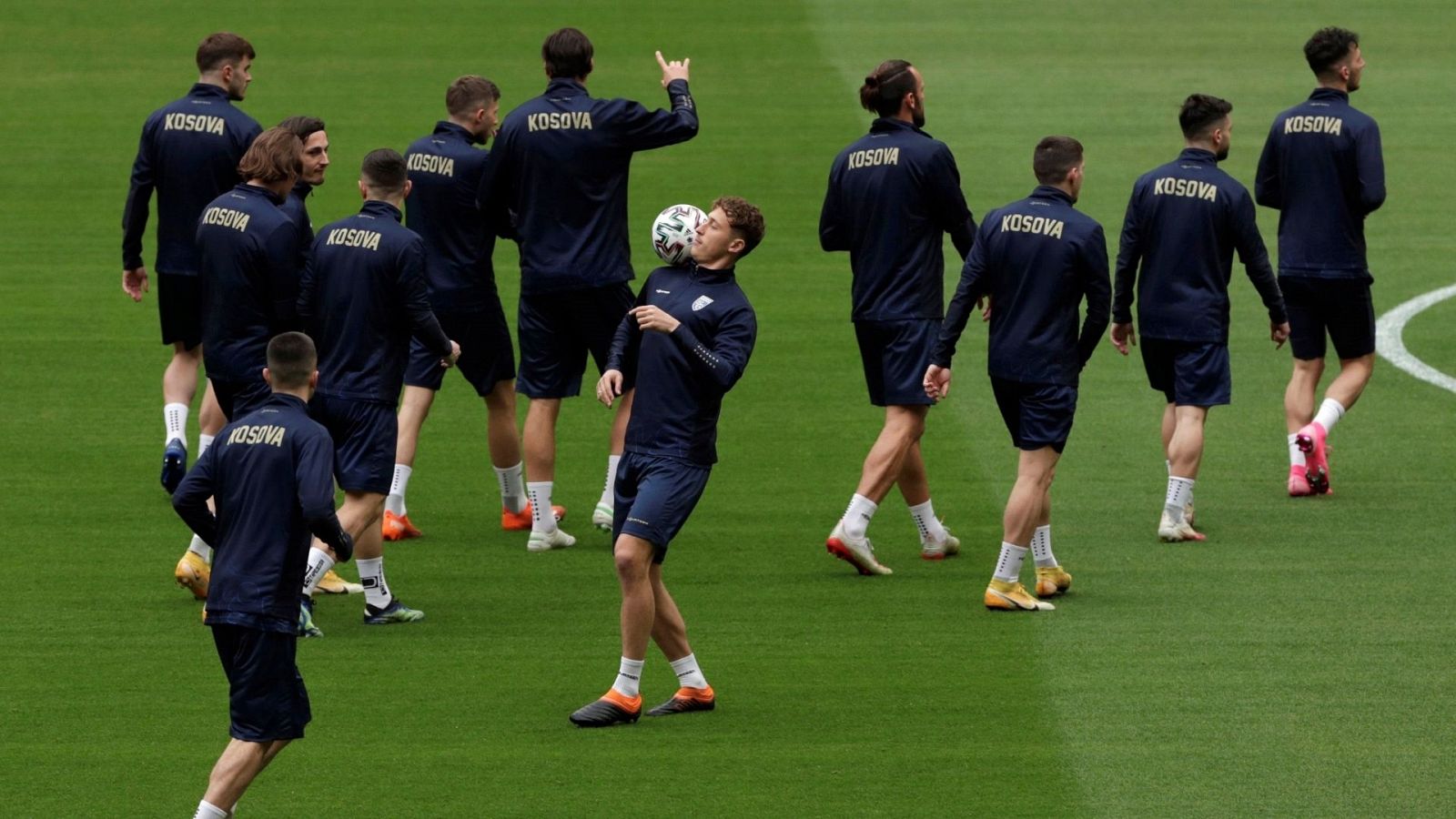 Entrenamiento en el estadio de La Cartuja de Sevilla