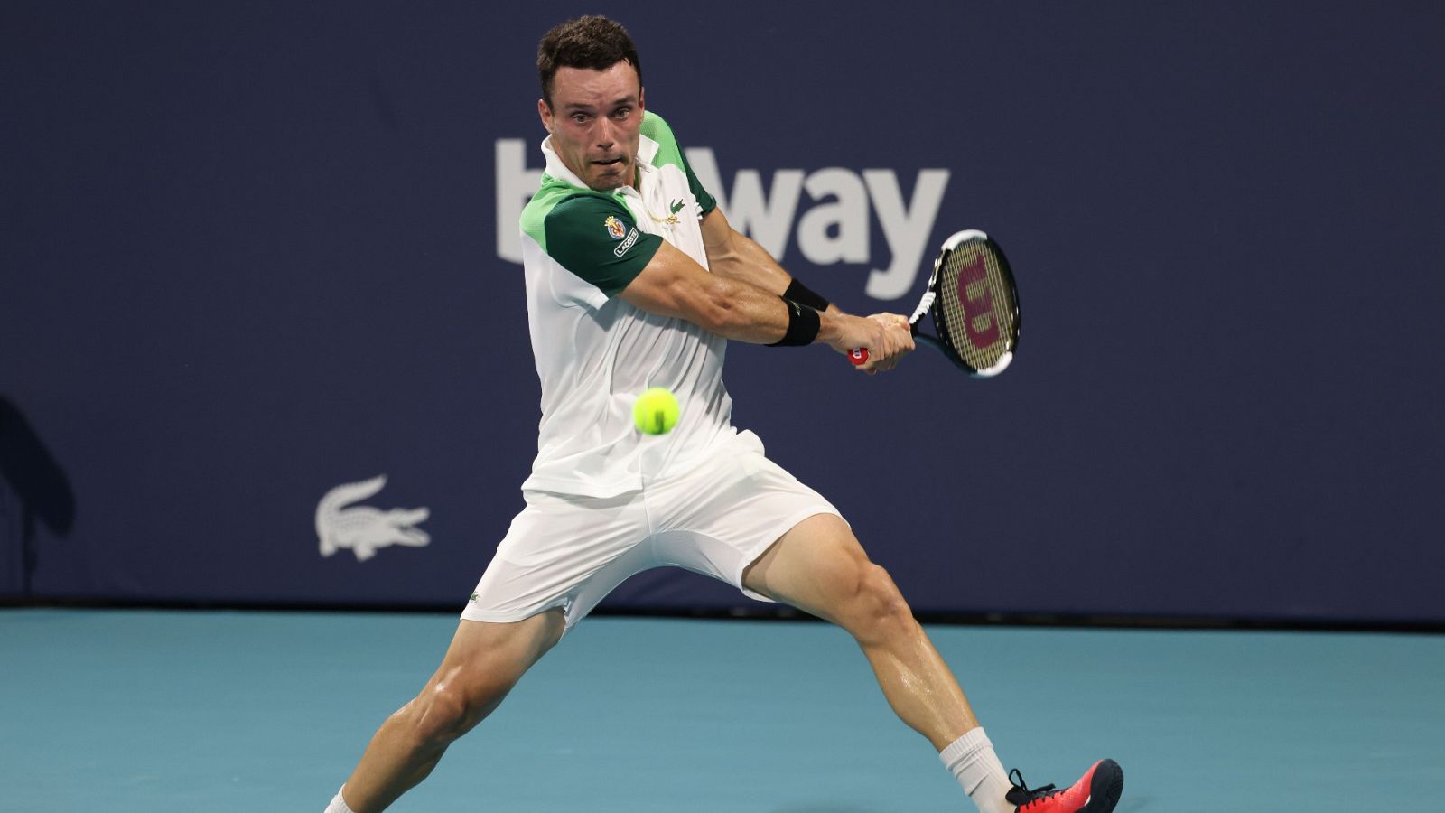 Bautista durante su partido de cuartos de final en Miami contra Medvedev.