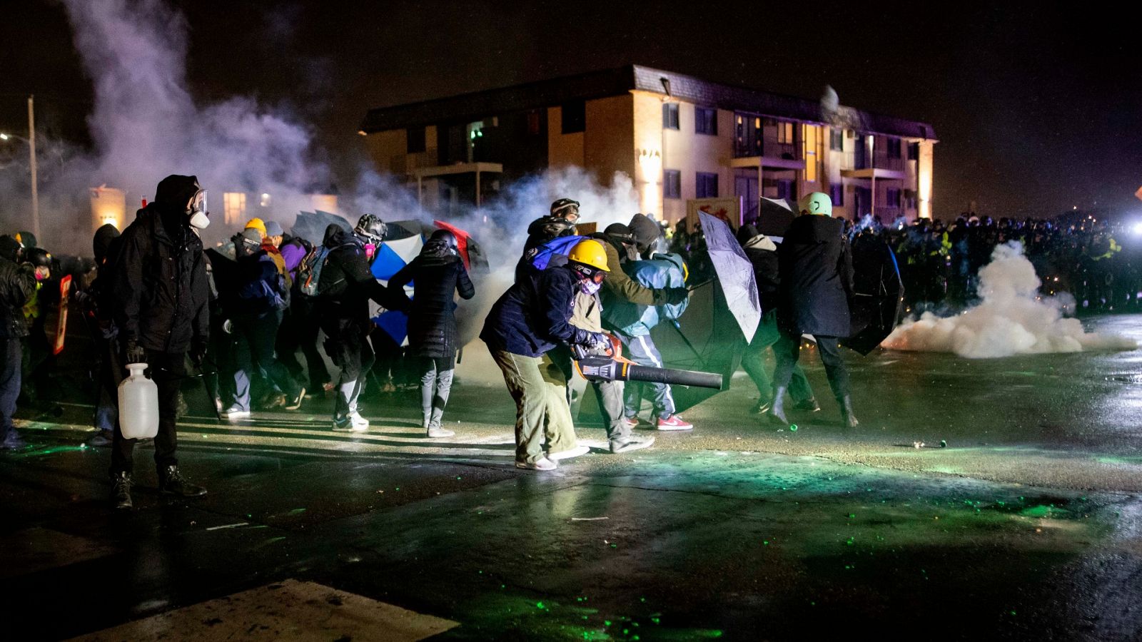 La ciudad de Mineápolis protesta por la muerte del afroamericano Wright