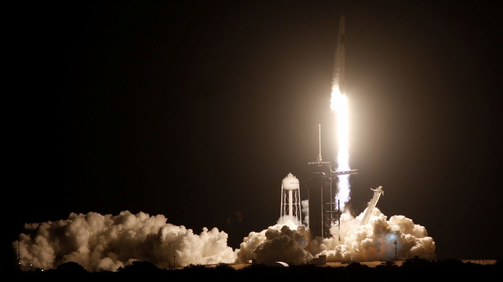 Despegue de la primera misión comercial conjunta de la NASA y SpaceX el pasado mes de noviembre